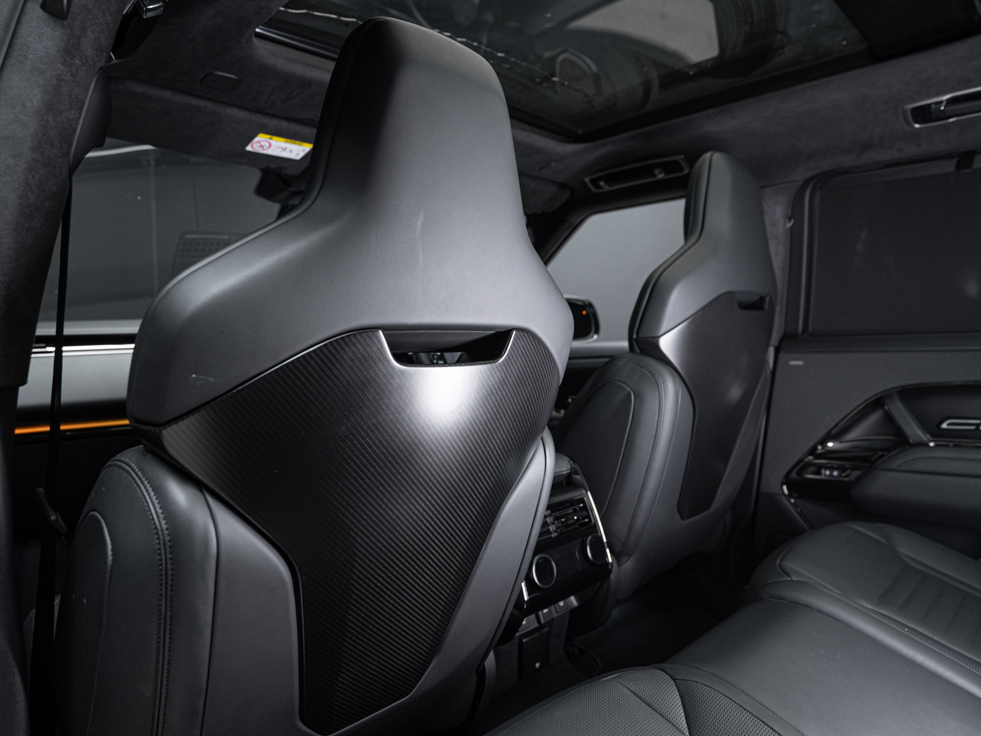 black range rover sv 29