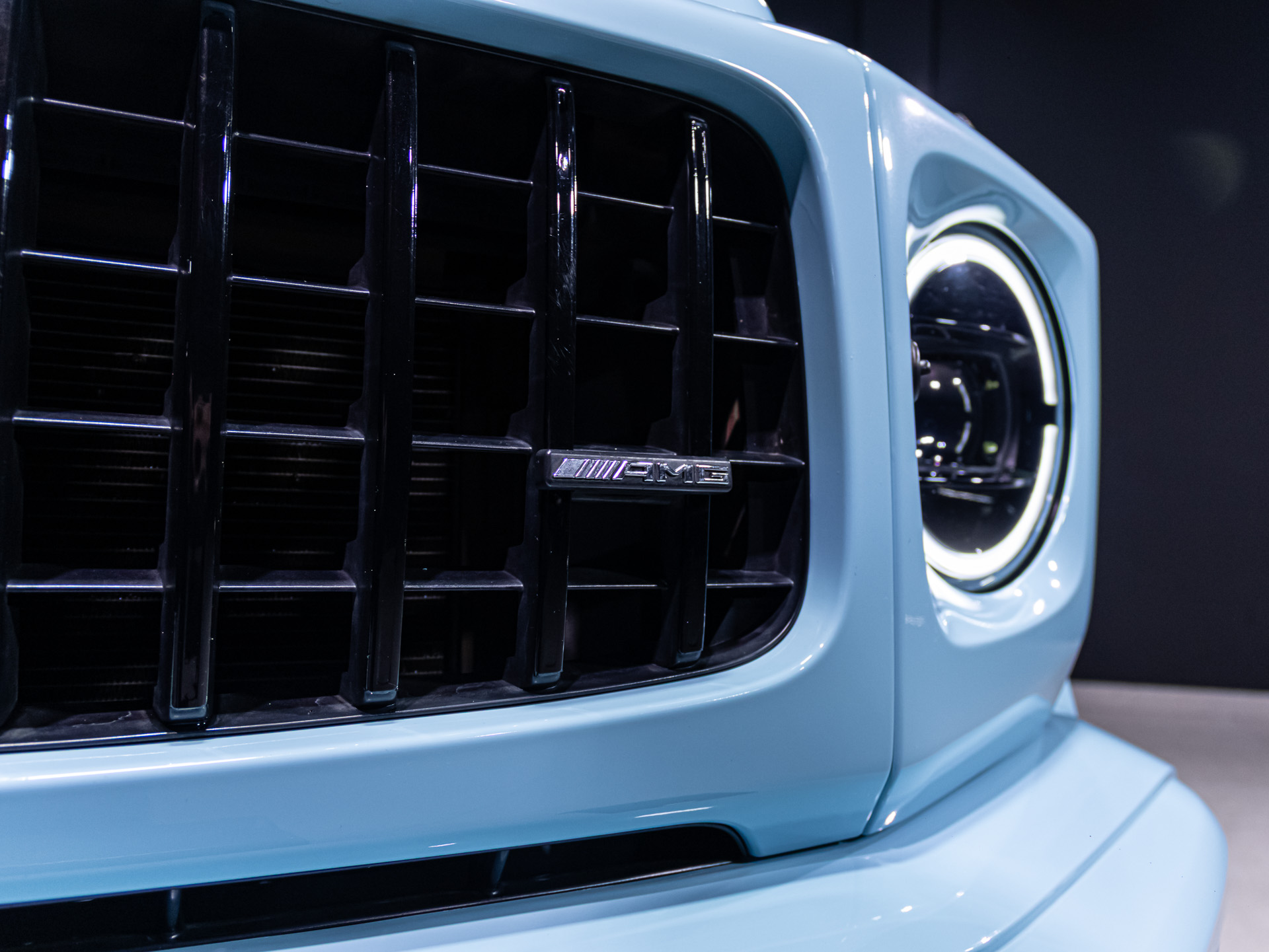 blue g63 7385