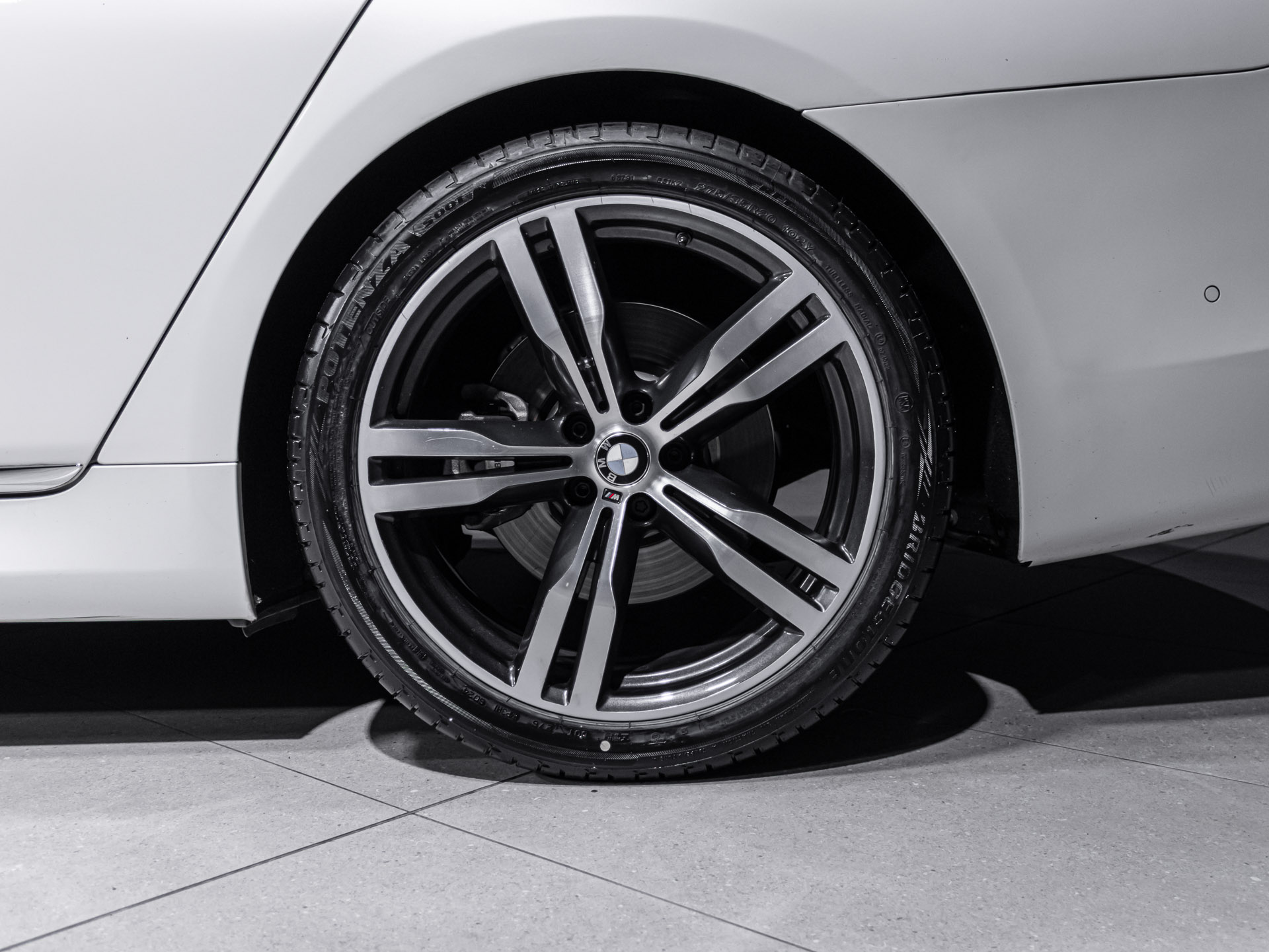 bmw 740i 4587