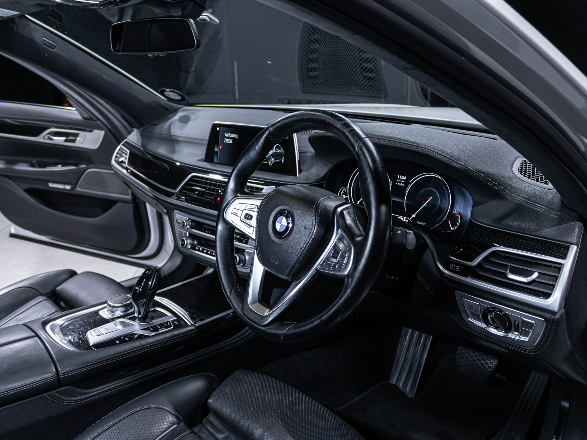 bmw 740i 4645
