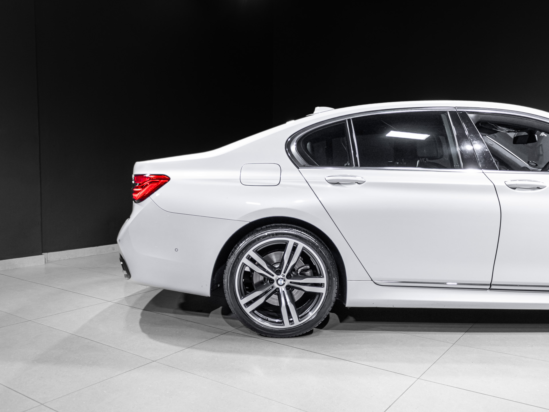 bmw 740i 4666