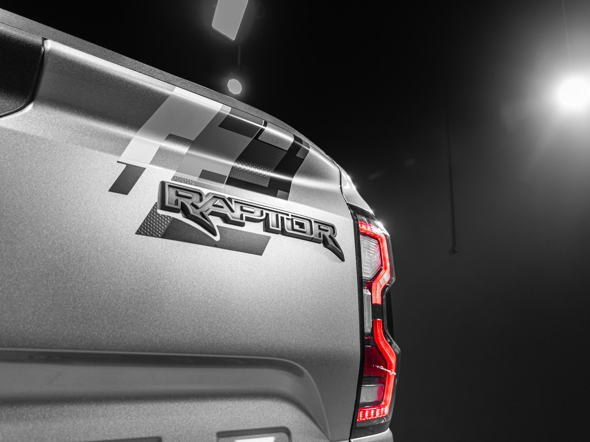 silver raptor 2427