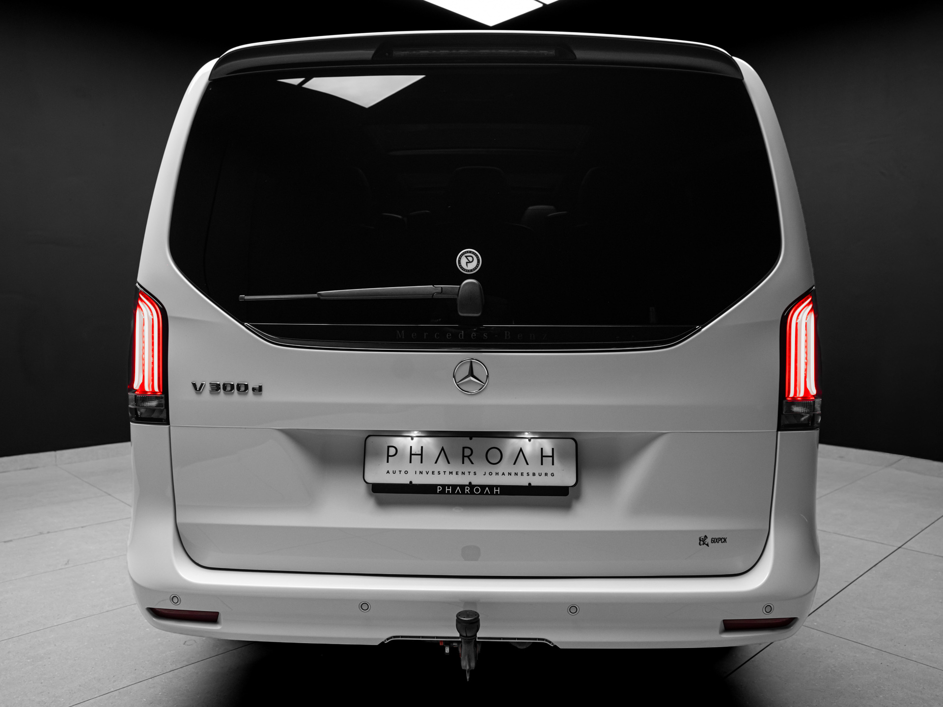 white merc v300d 14