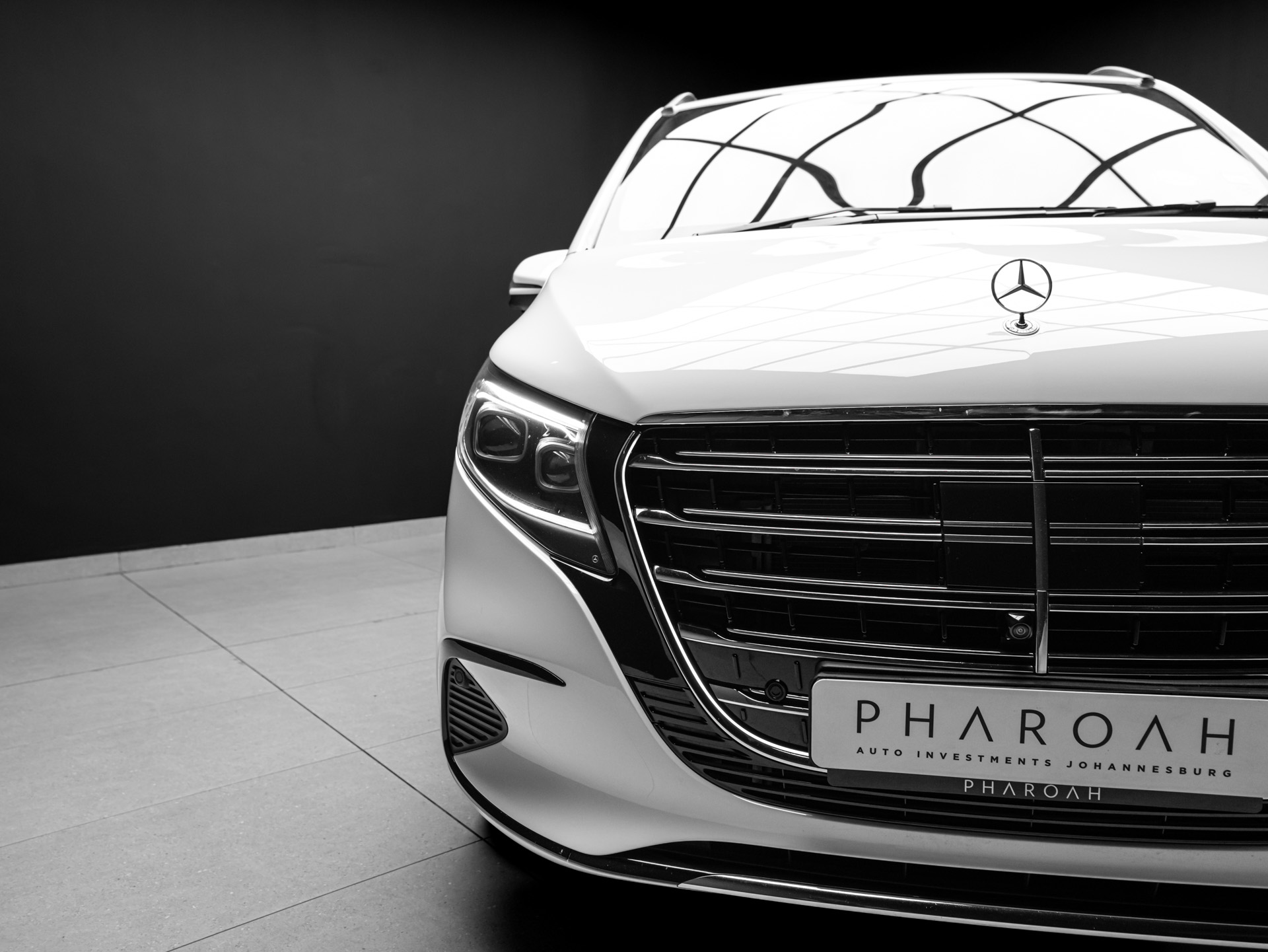 white merc v300d 7