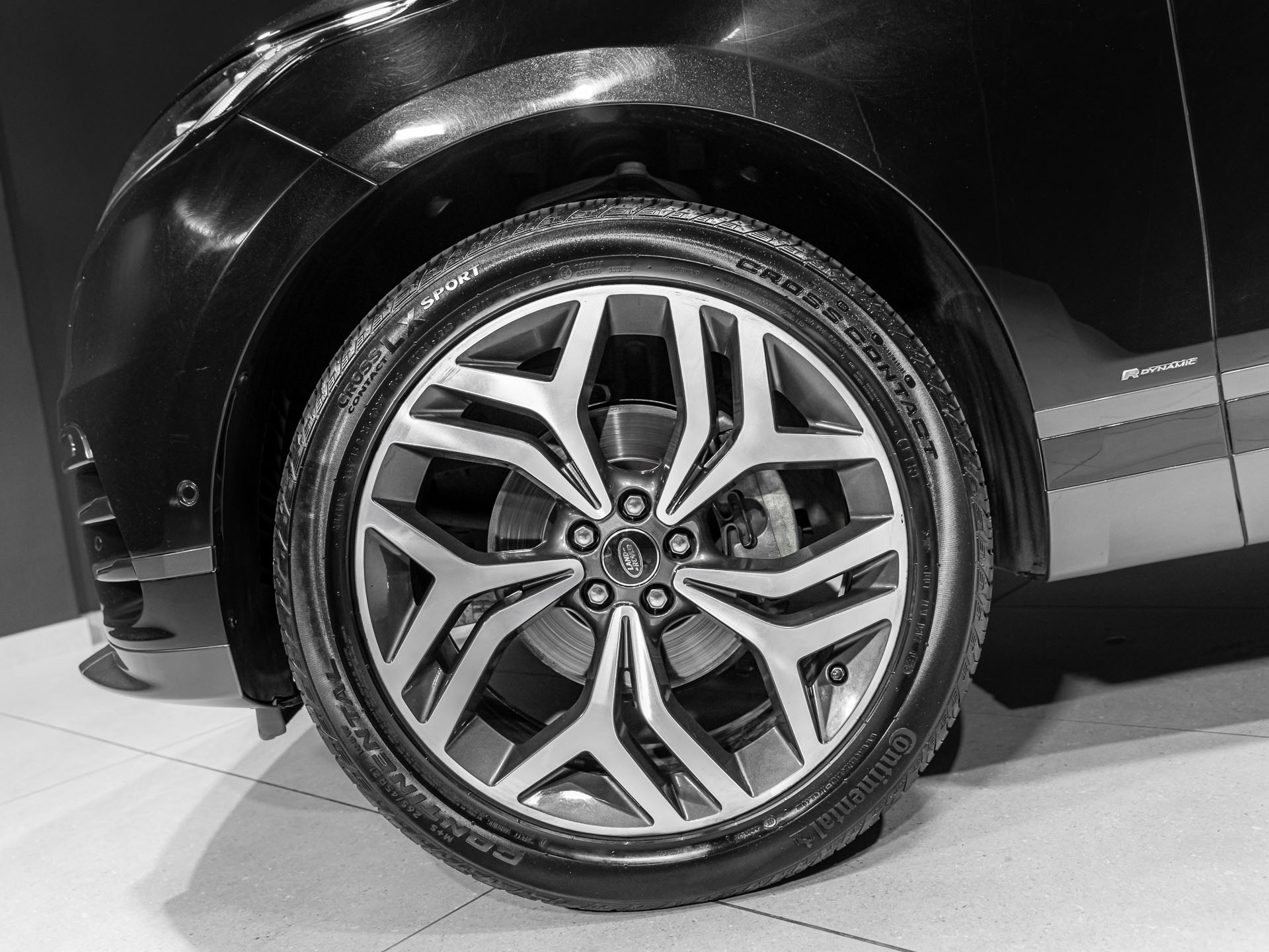 black velar 2718