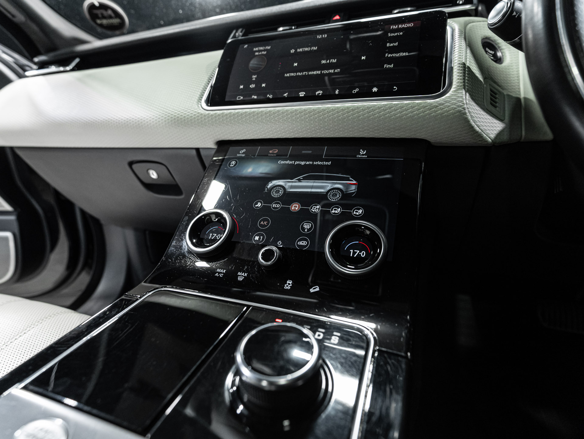 black velar 2746