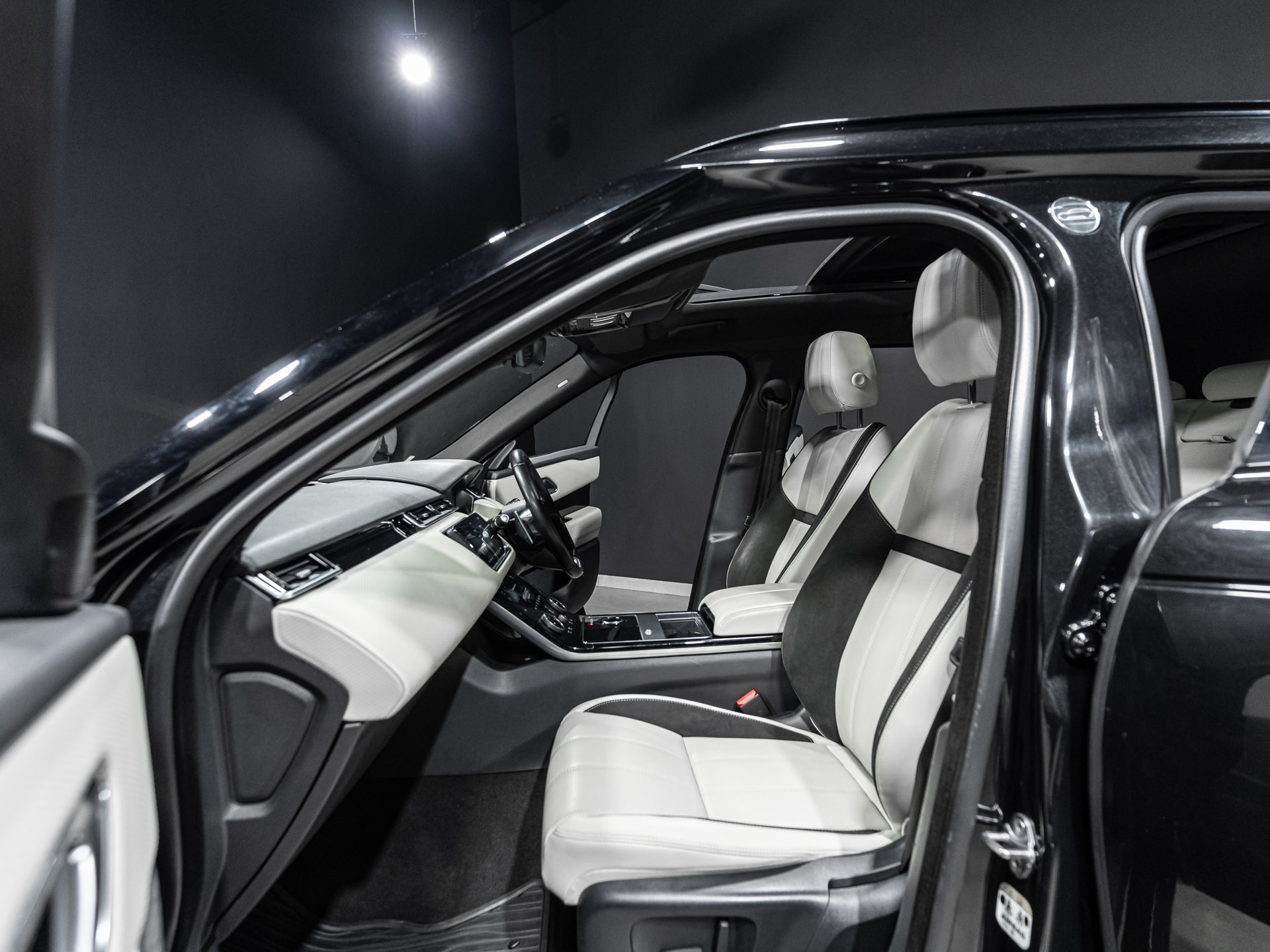 black velar 2769