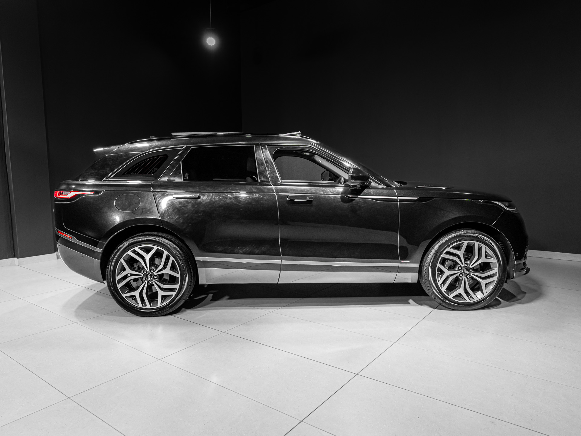 black velar 2781