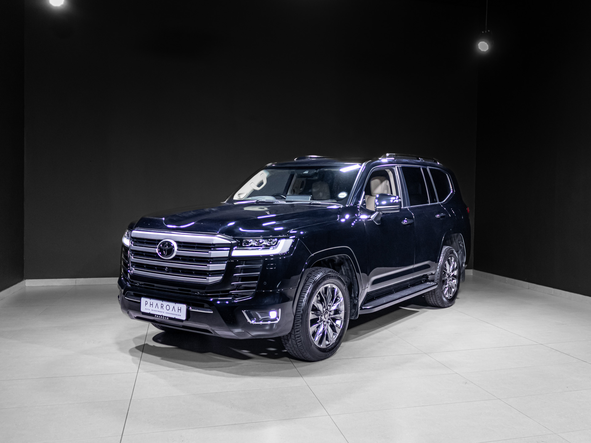 landcruiser nacy 7477
