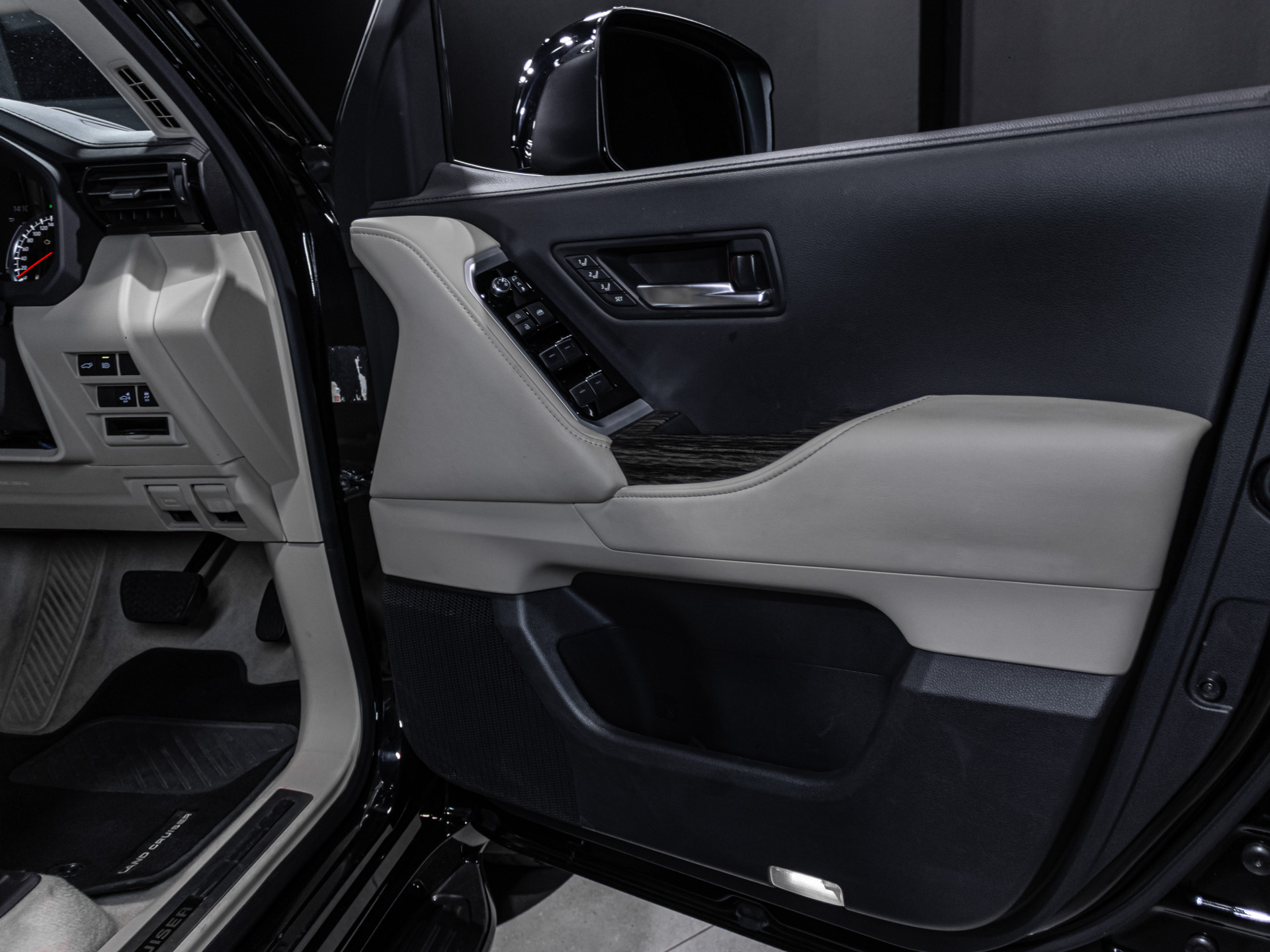 landcruiser nacy 7550