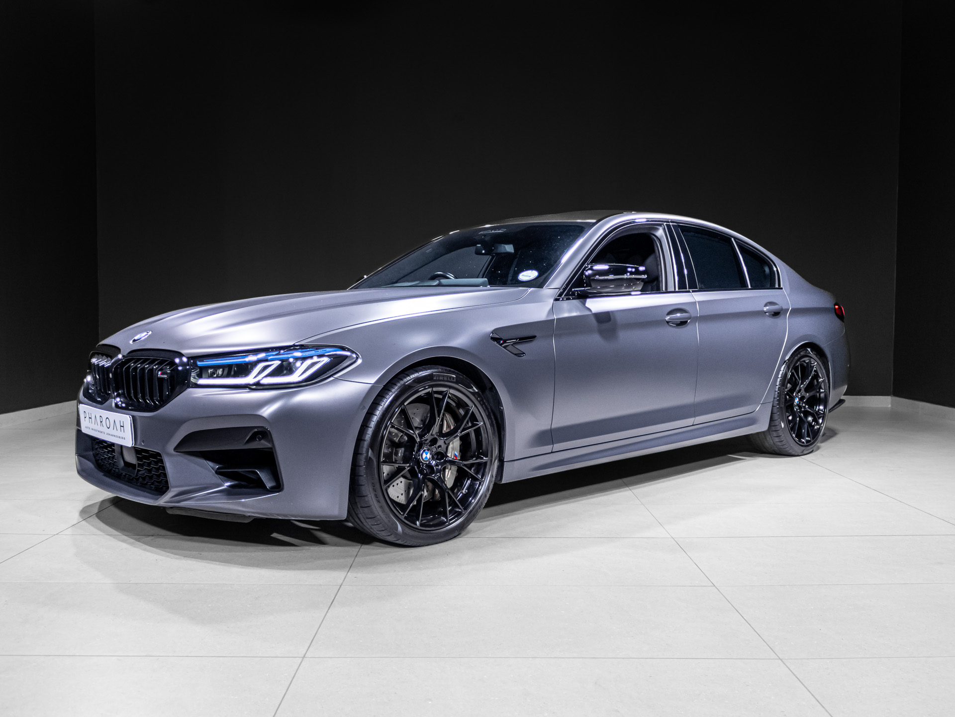 m5 comp grey 8086