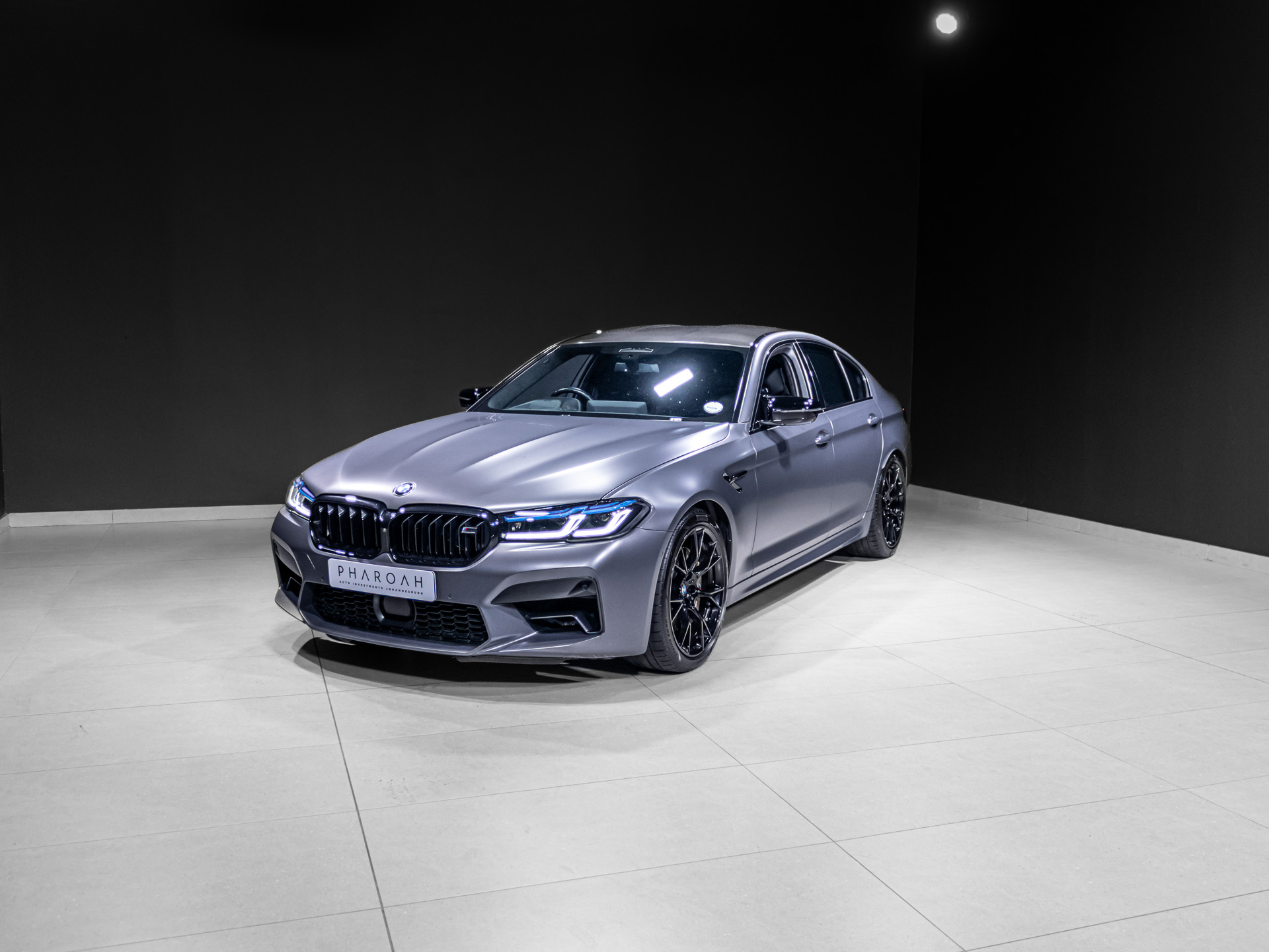m5 comp grey 8121
