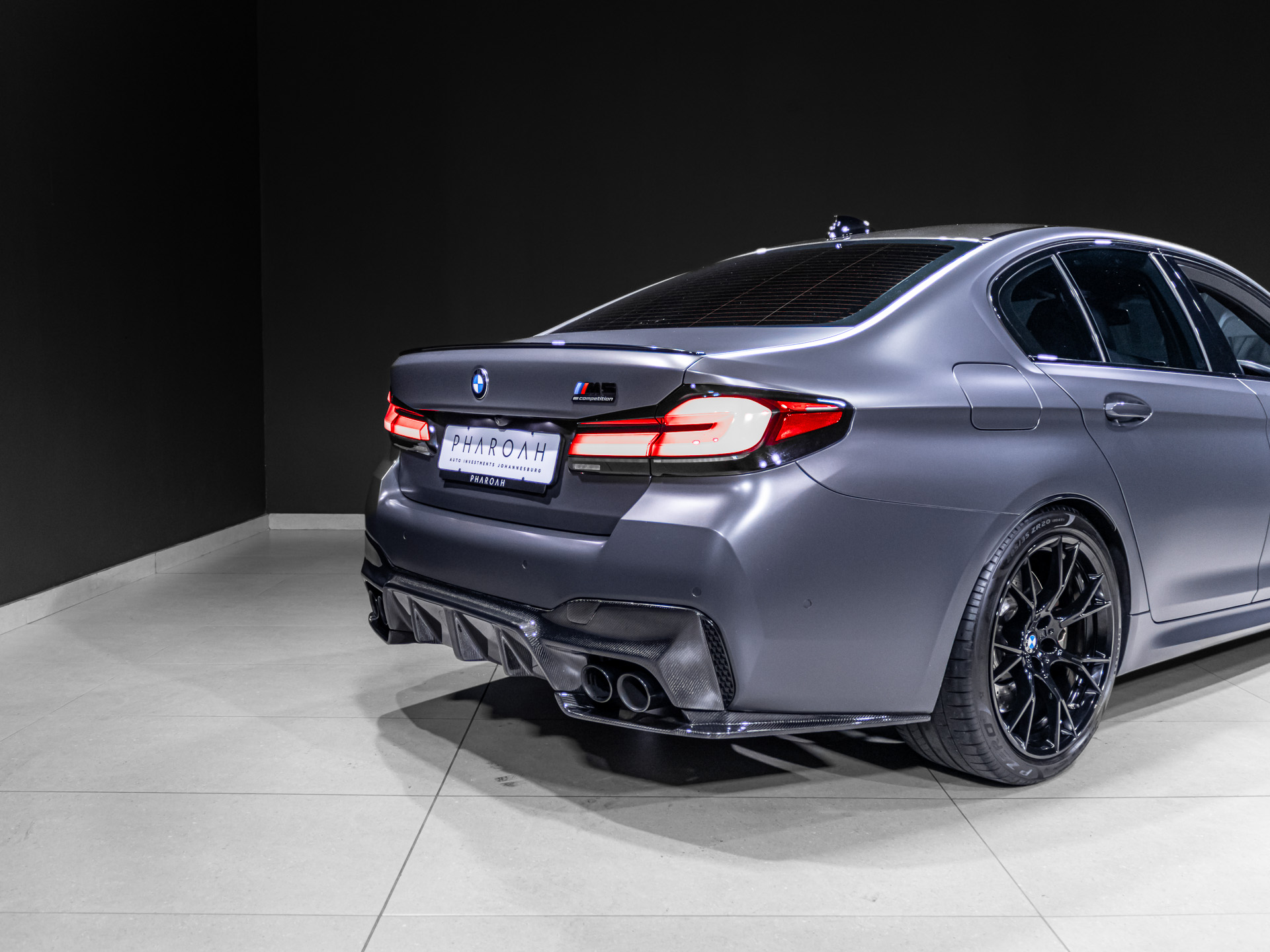 m5 comp grey 8228