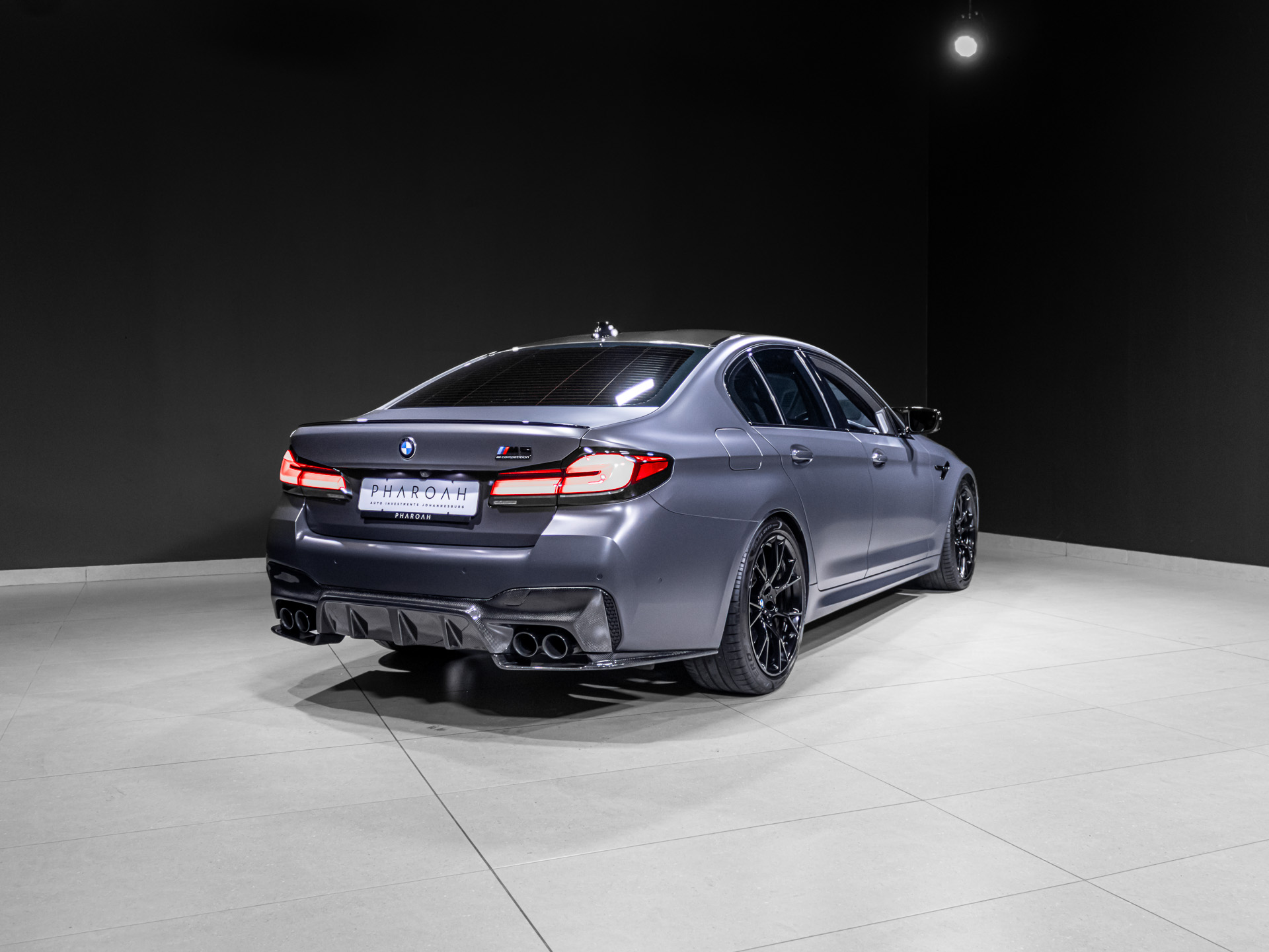 m5 comp grey 8257