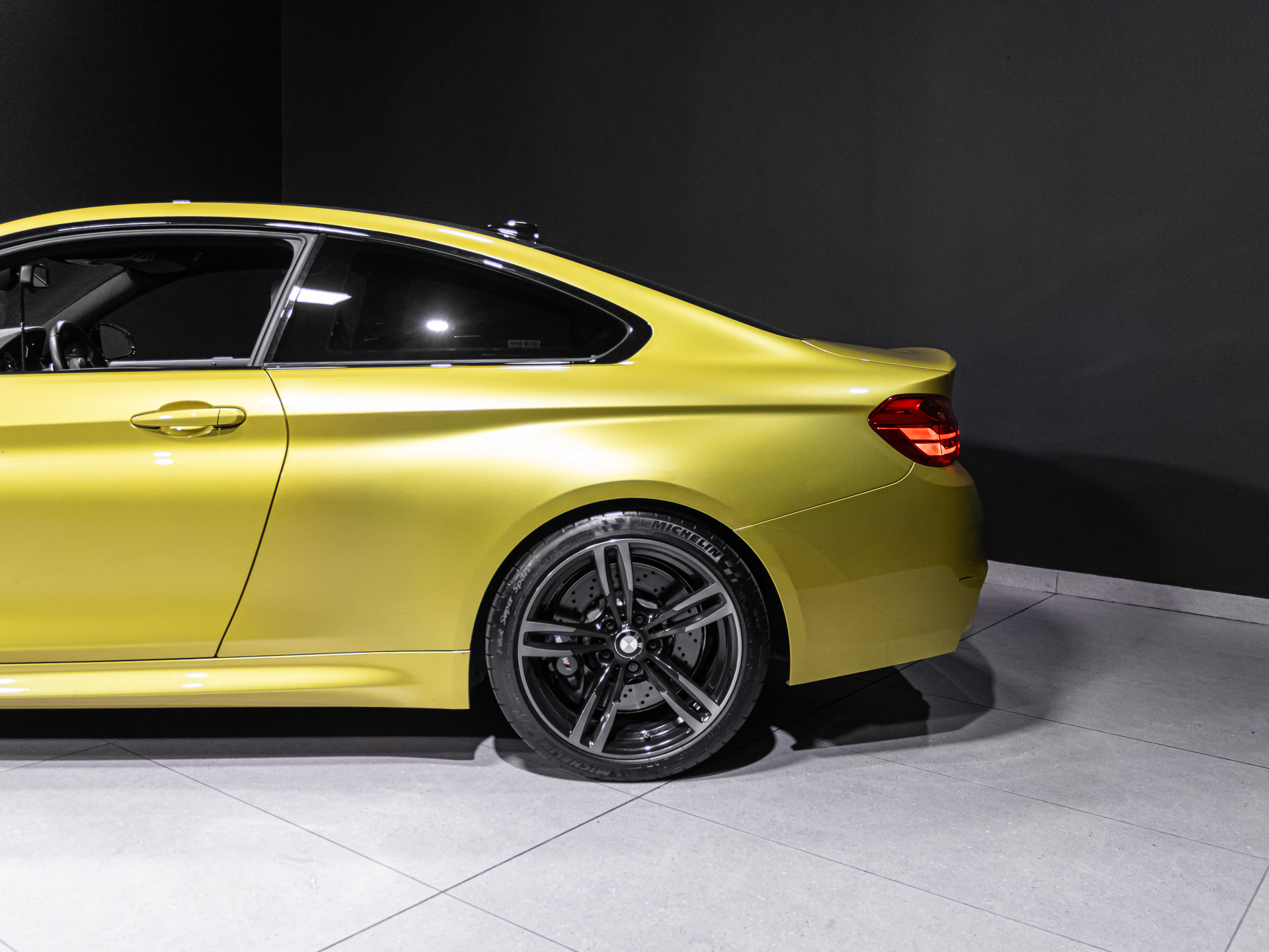 yellowm4 7792