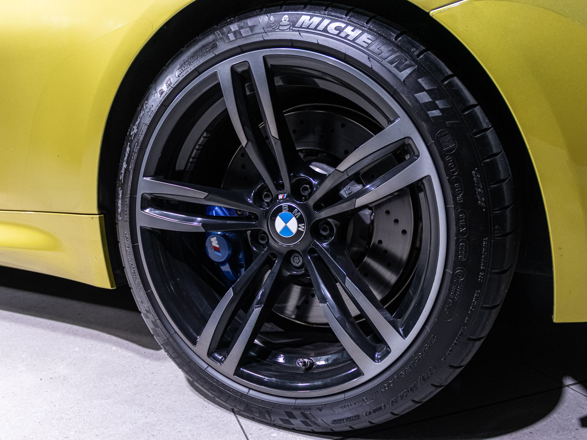 yellowm4 7796