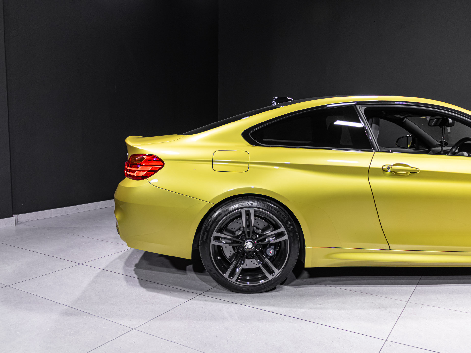 yellowm4 7860