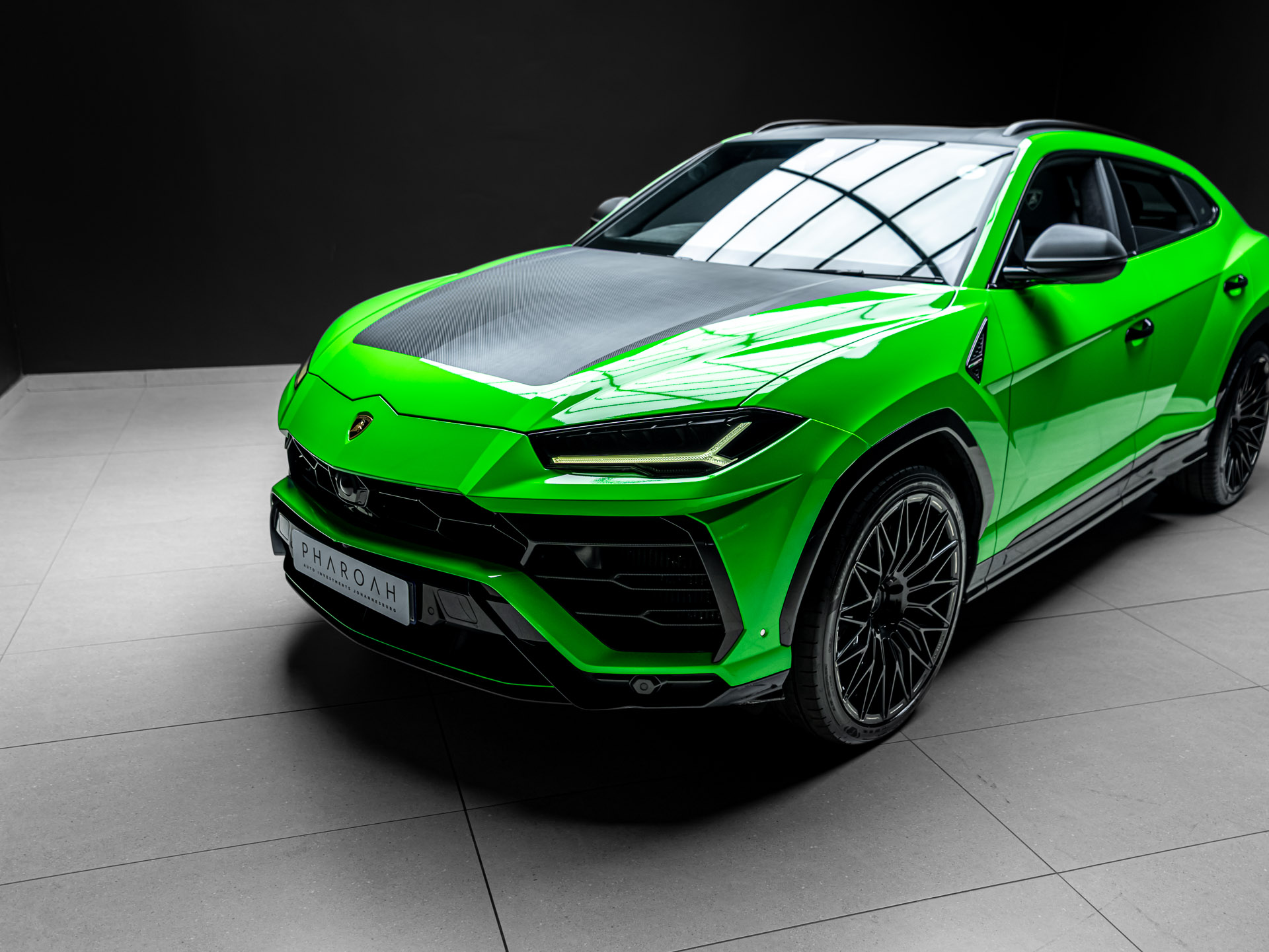 green urus 9452