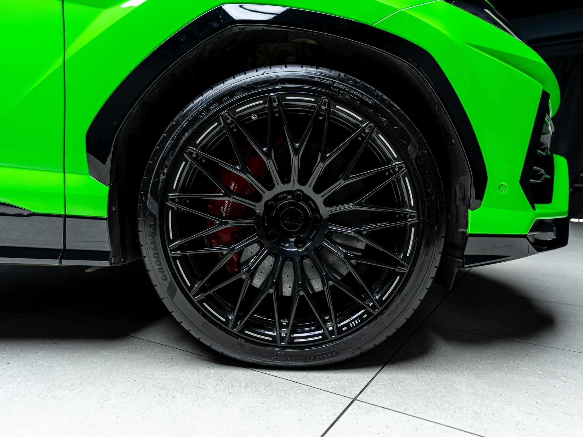 green urus 9454