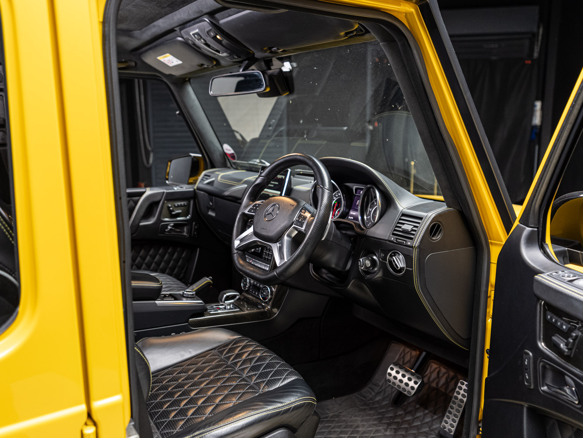 yellow g 9341
