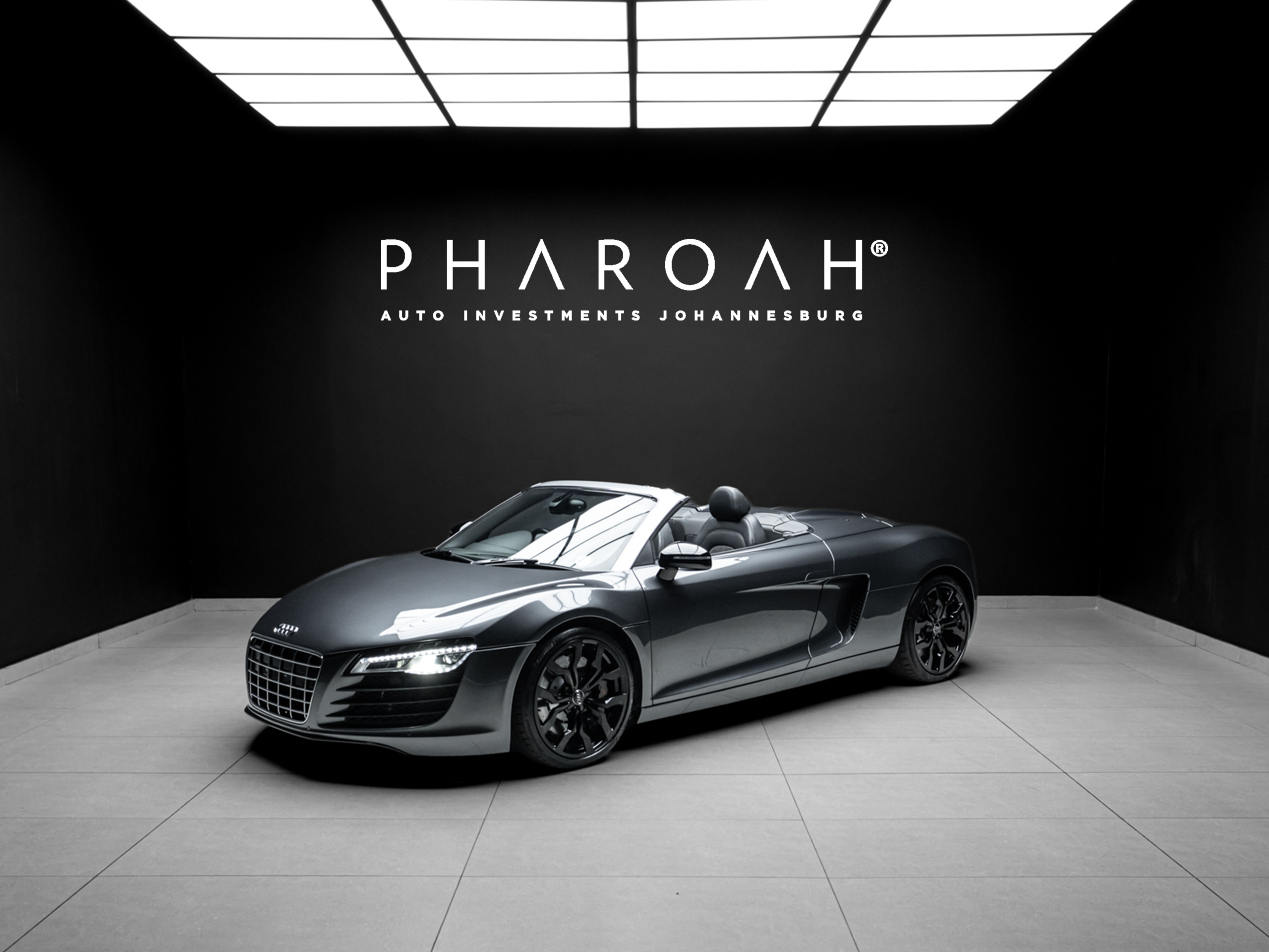 audi r8 cover