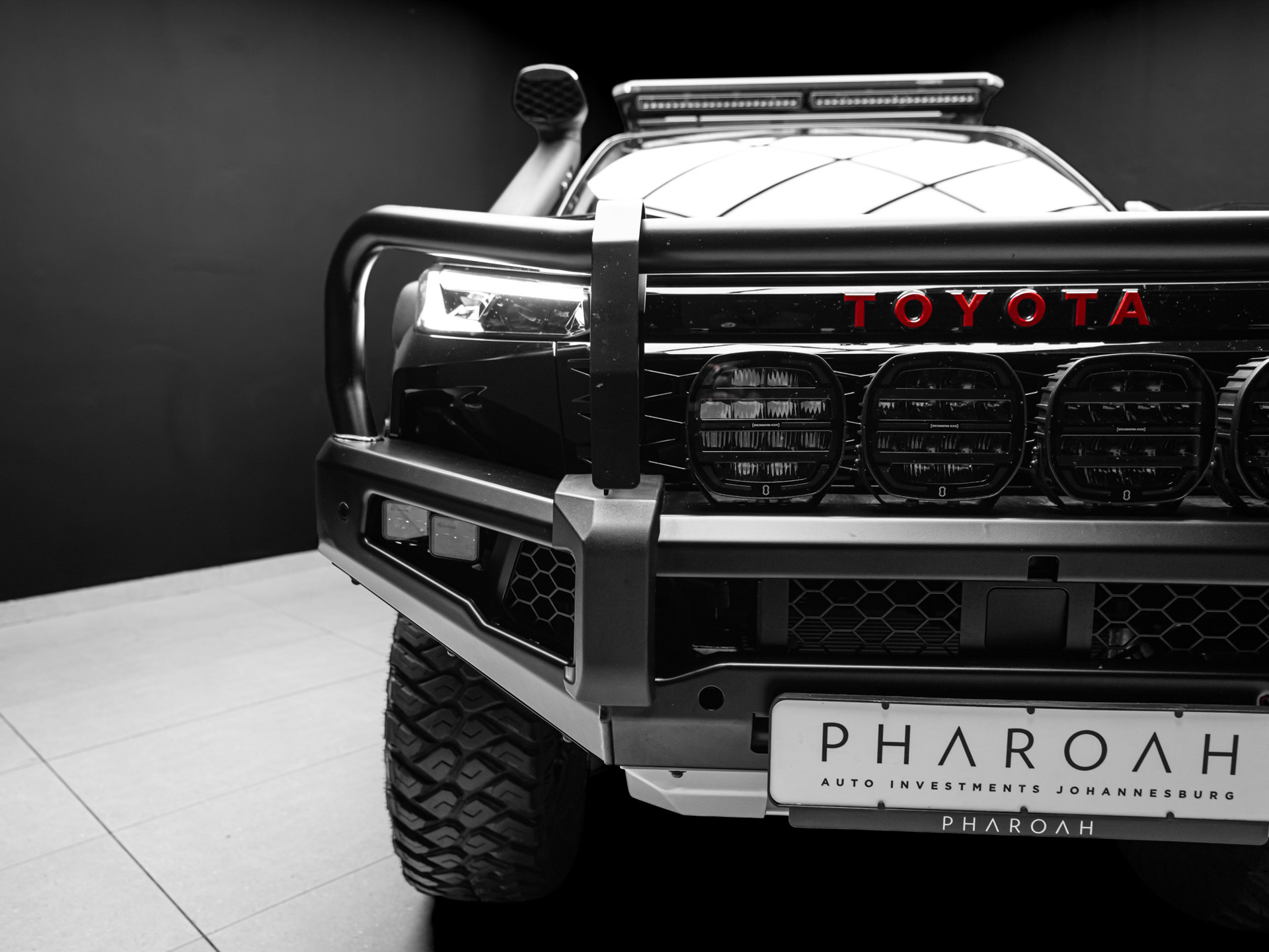 black toyota hilux 10