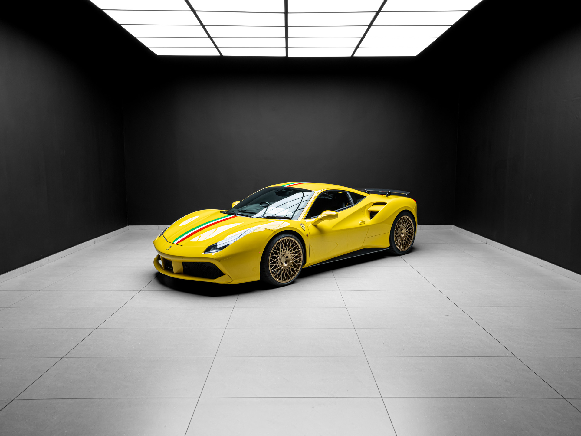 ferrari 488 yellow