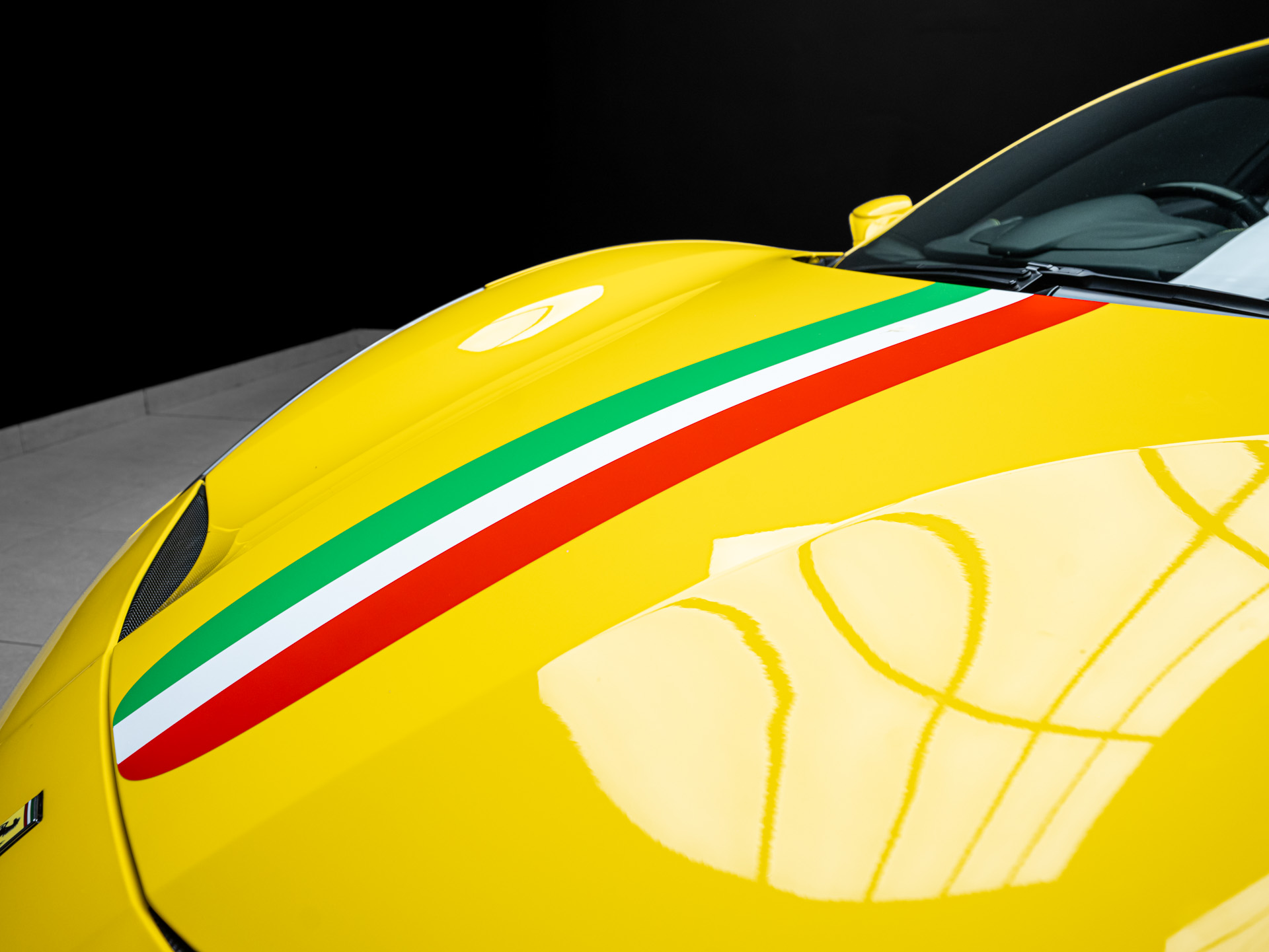 ferrari 488 yellow 11