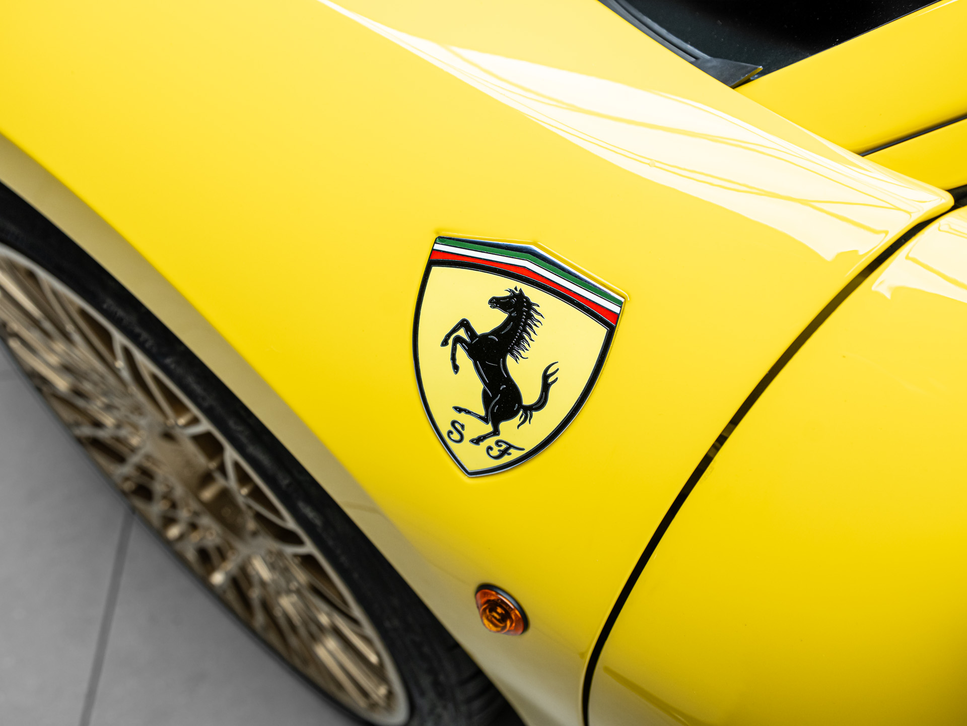 ferrari 488 yellow 12