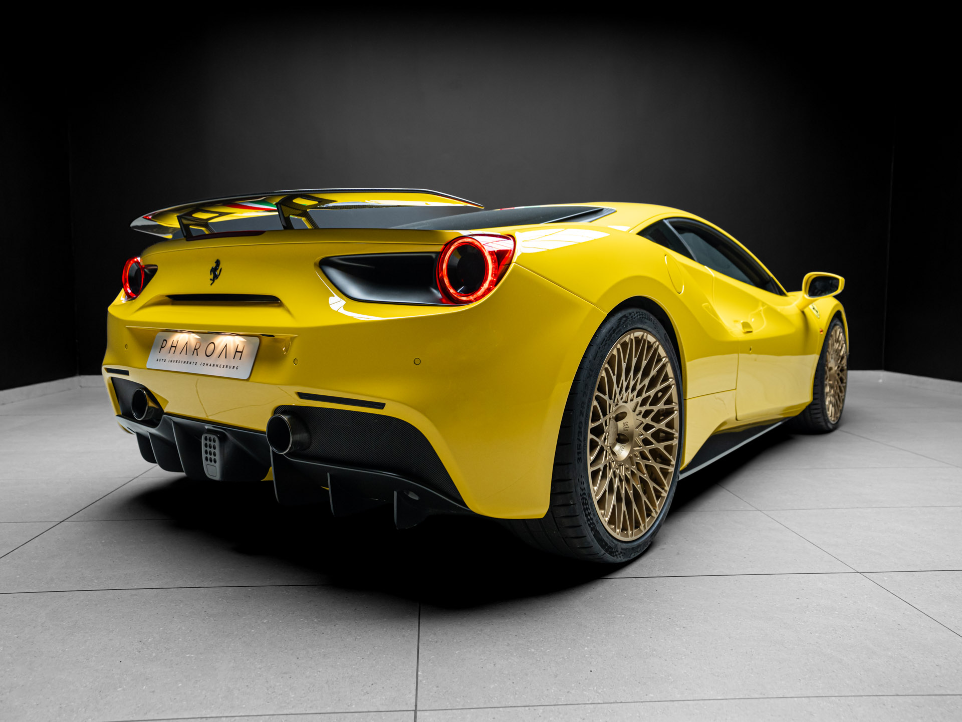 ferrari 488 yellow 17