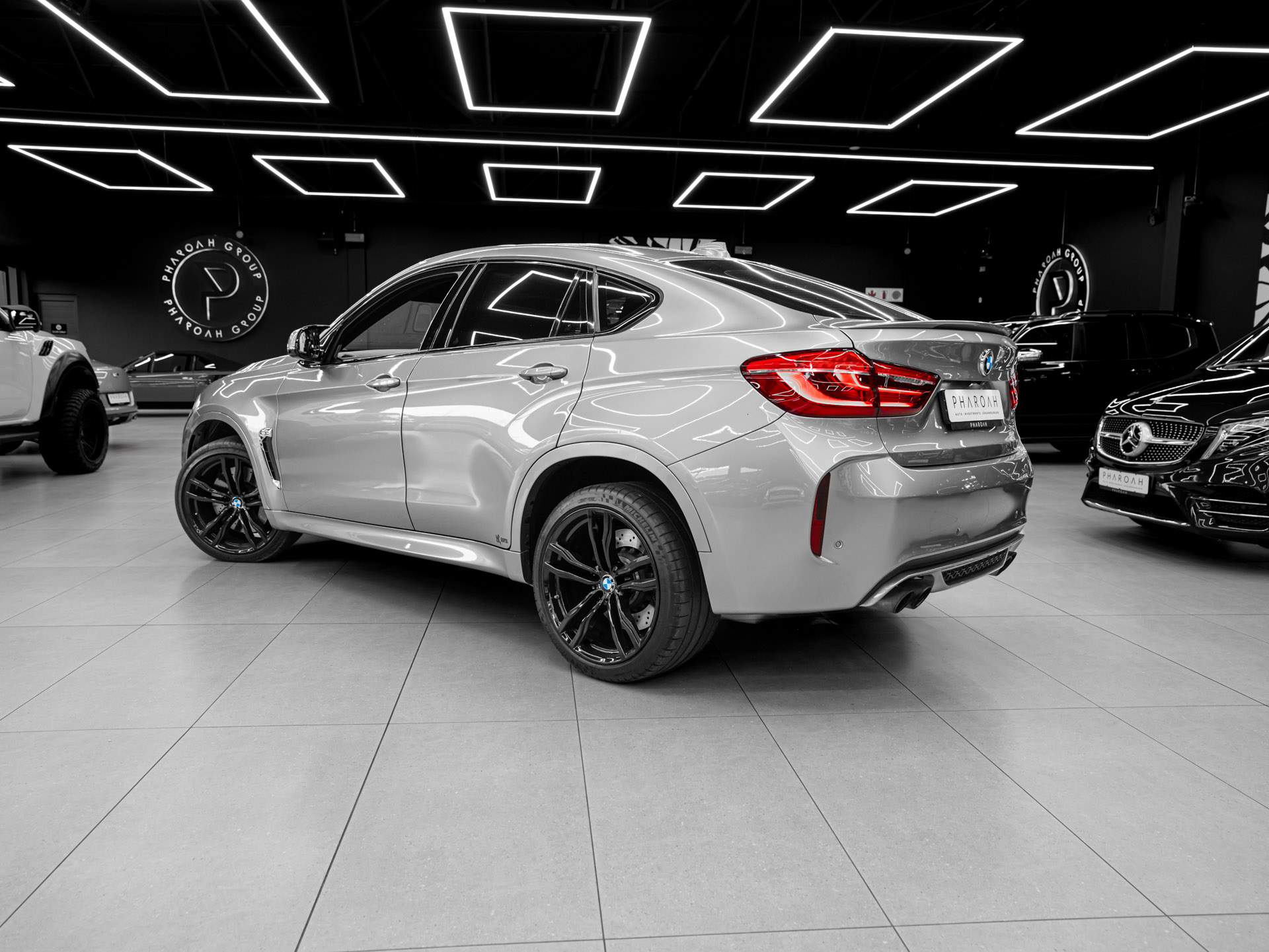 grey bmw x6 v2 13