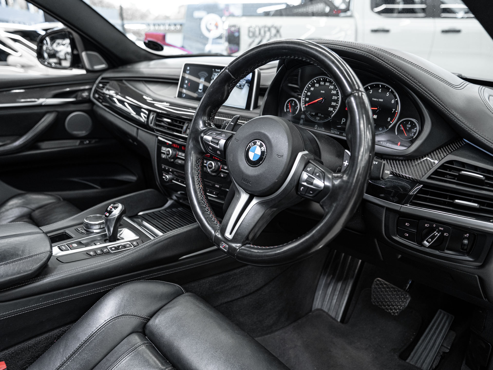 grey bmw x6 v2 19