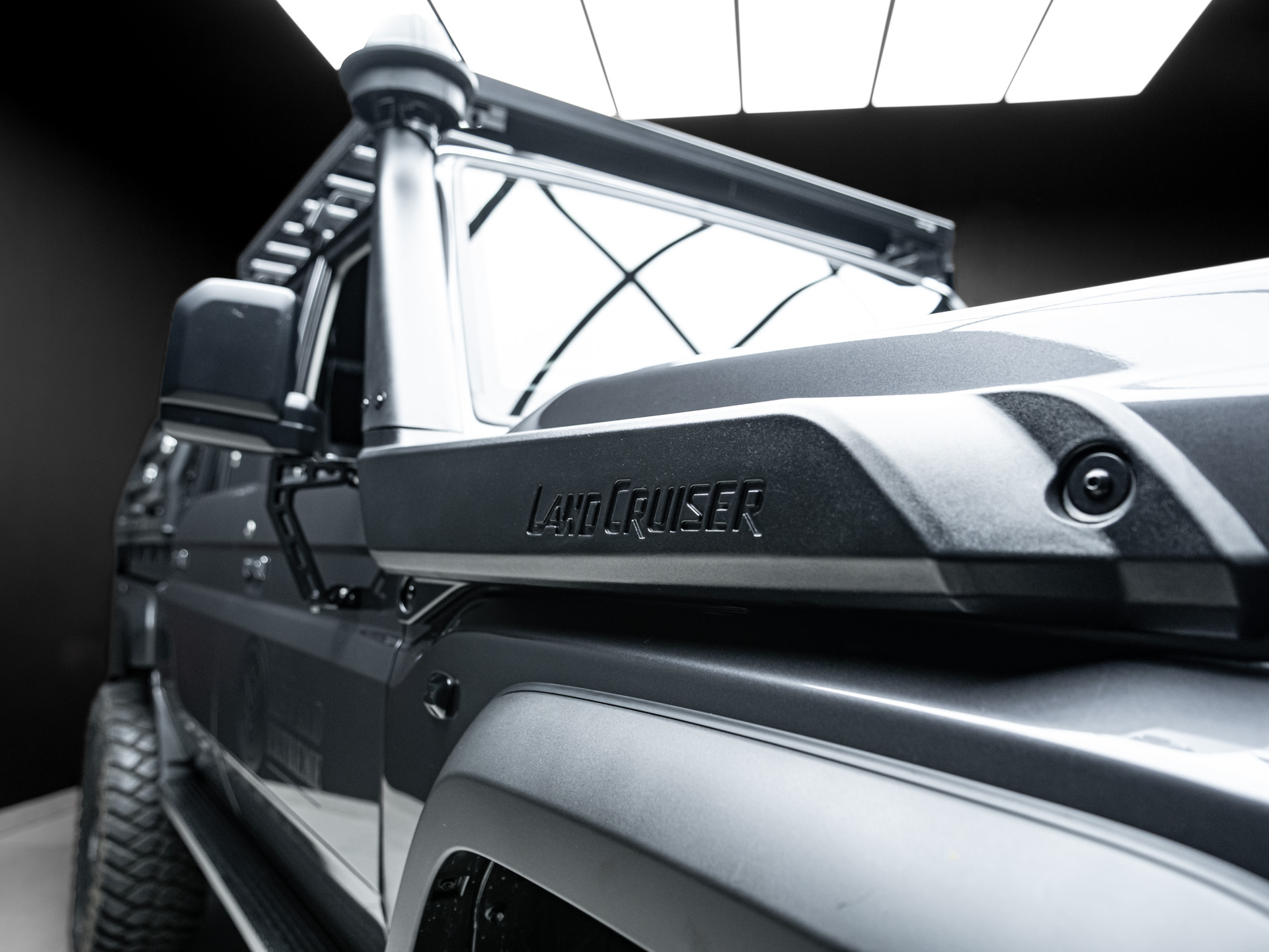 grey land cruiser cattle rail 14