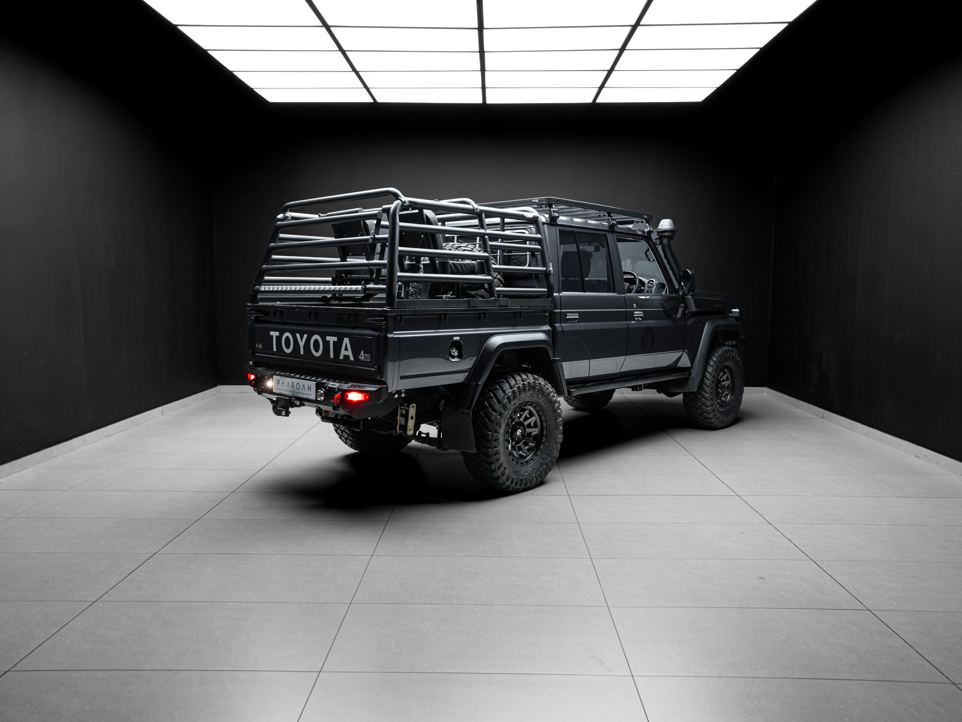 grey land cruiser cattle rail 15