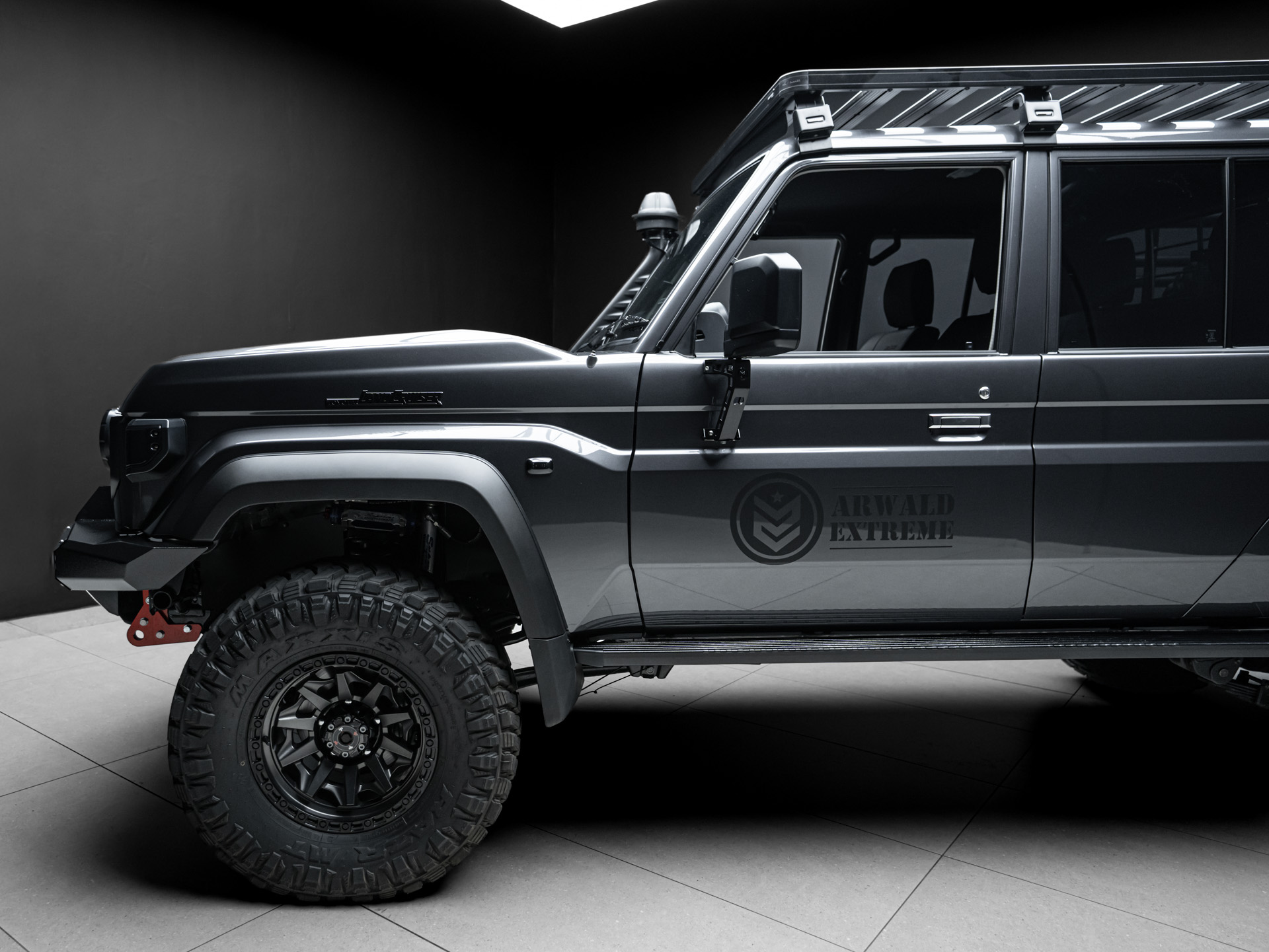 grey land cruiser cattle rail 4