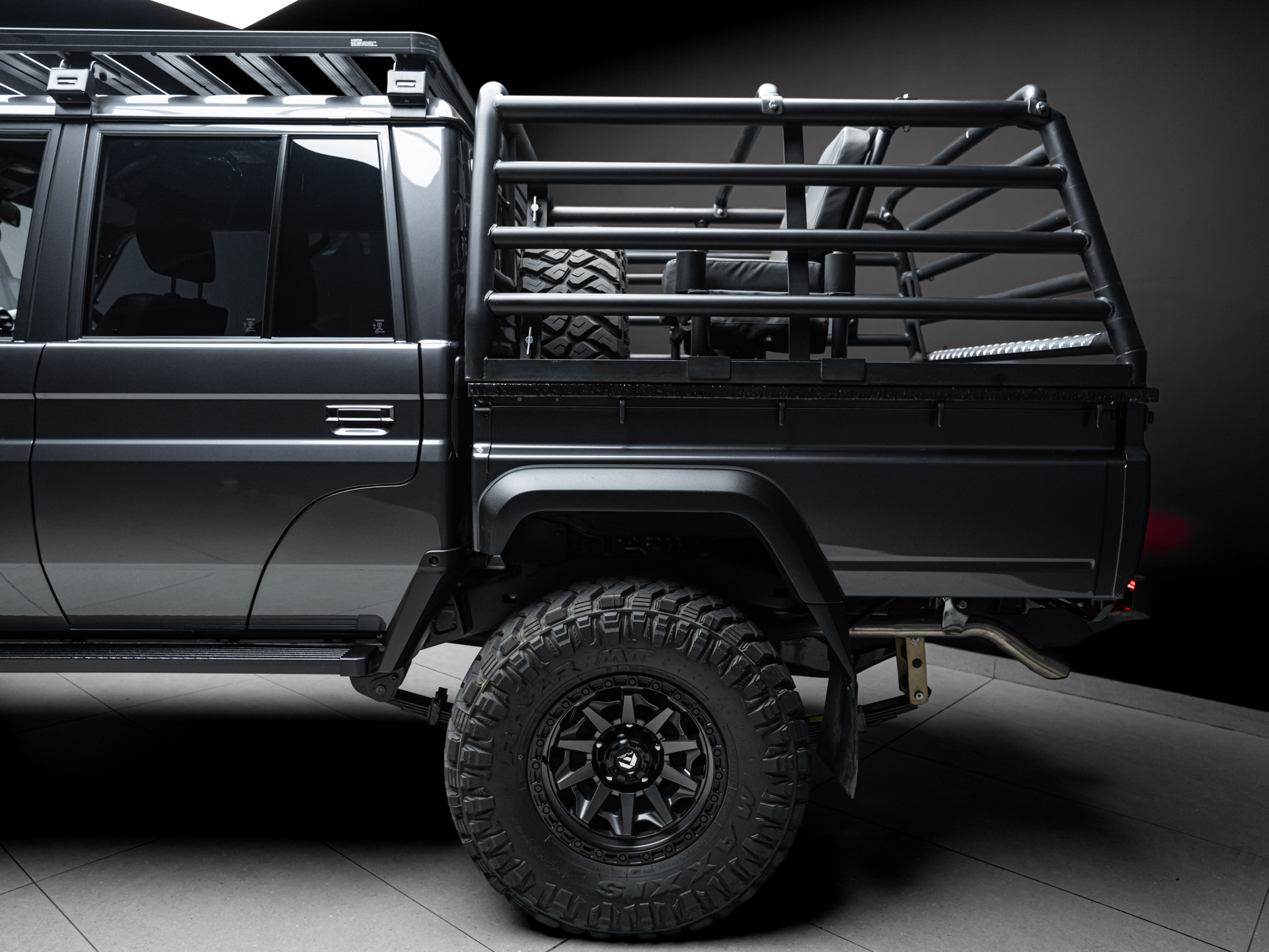 grey land cruiser cattle rail 5