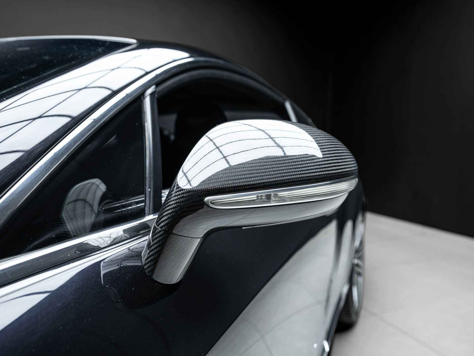 navy blue bentley continental w12 5