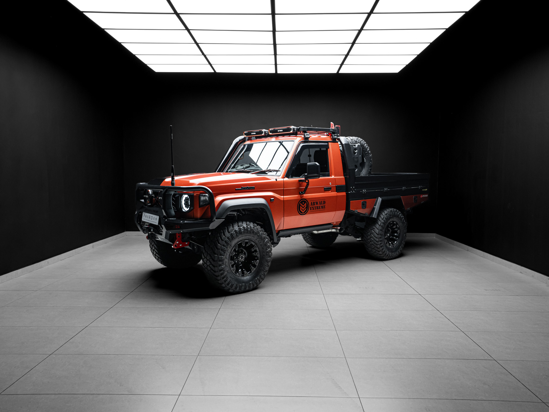 orange land cruiser lc79