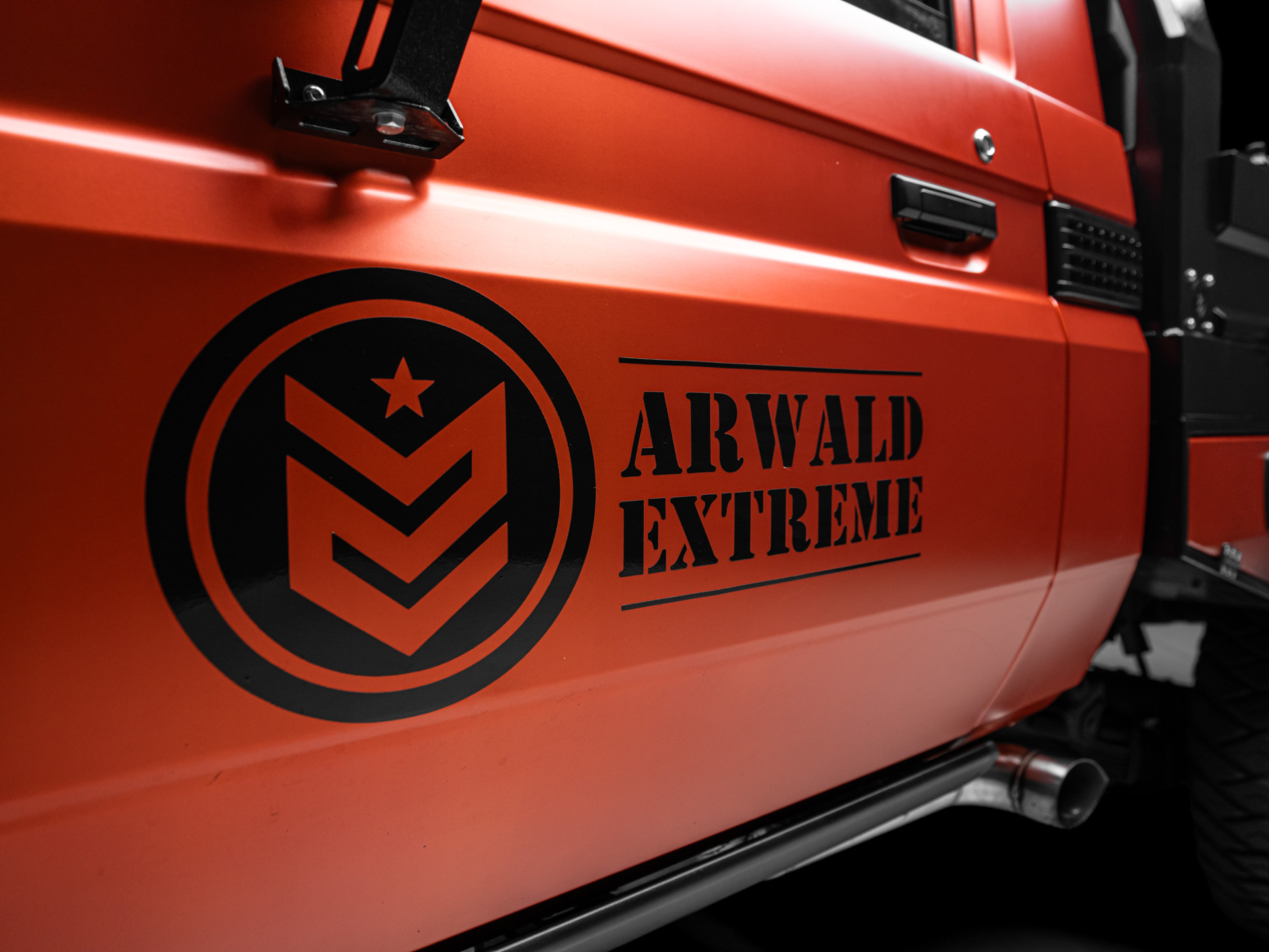 orange land cruiser lc79 16