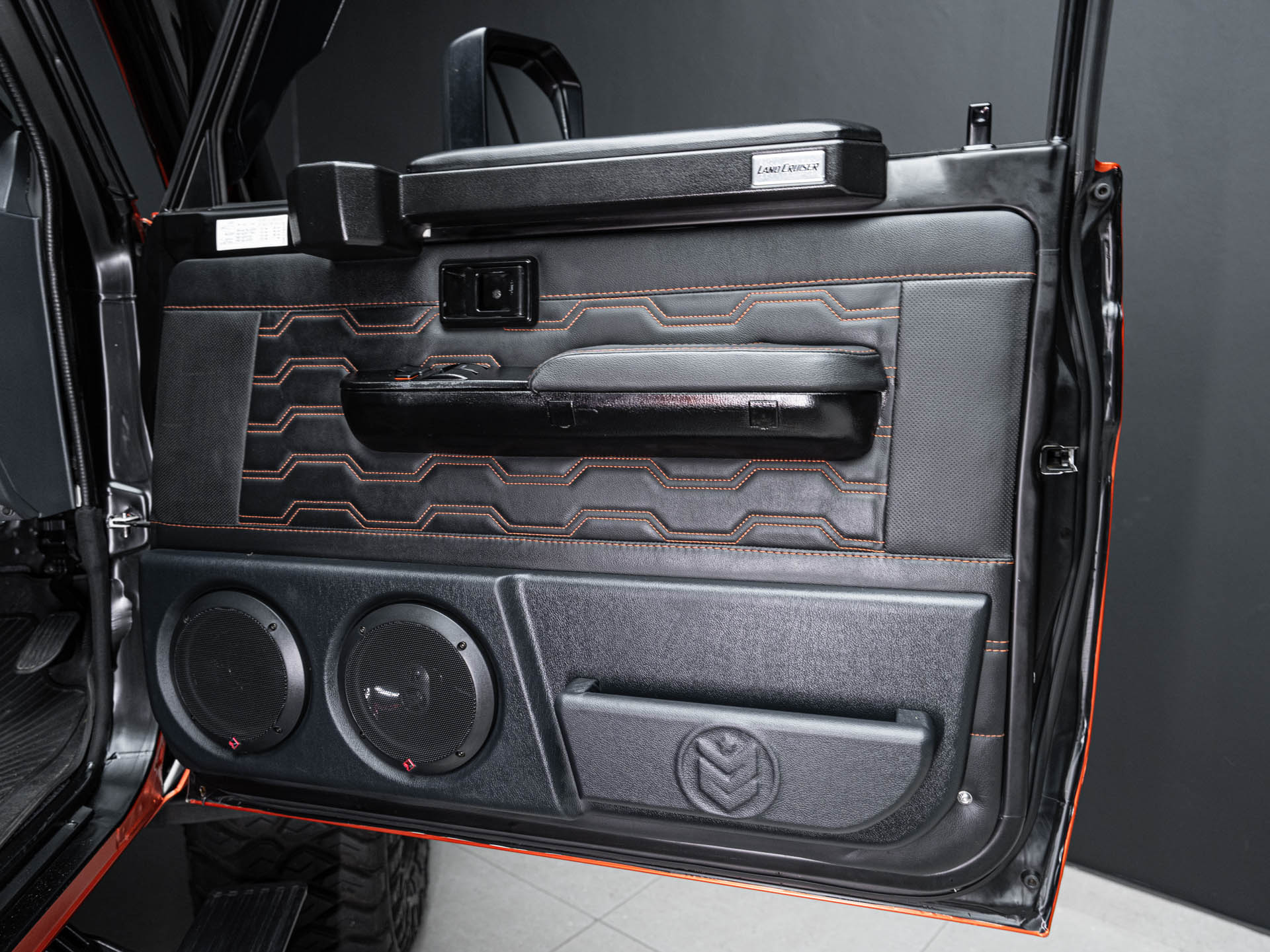 orange land cruiser lc79 21