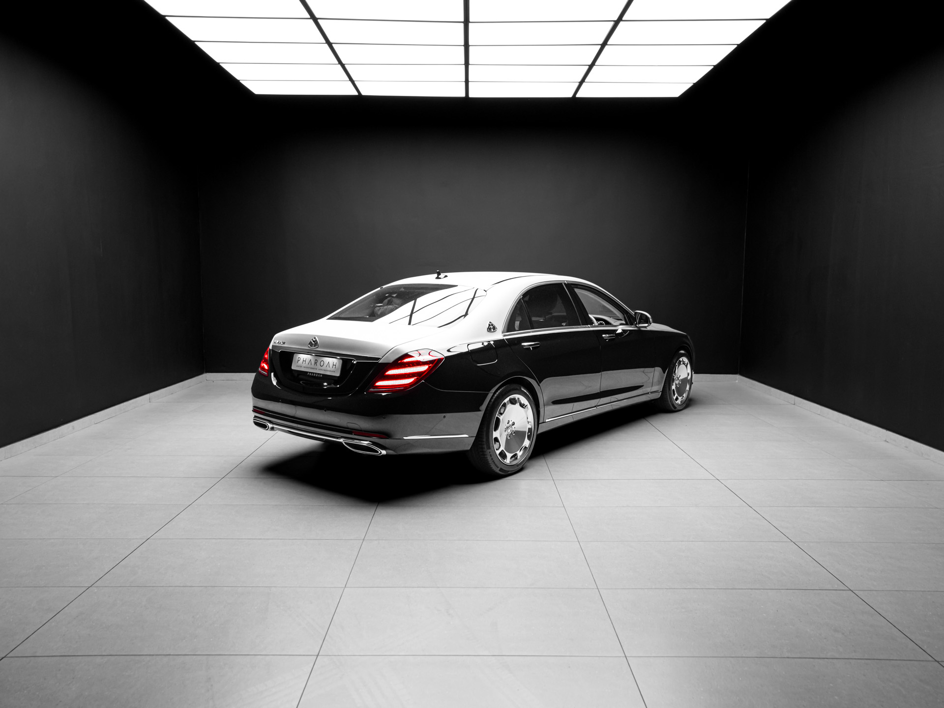 two tone mercedes maybach s560 12