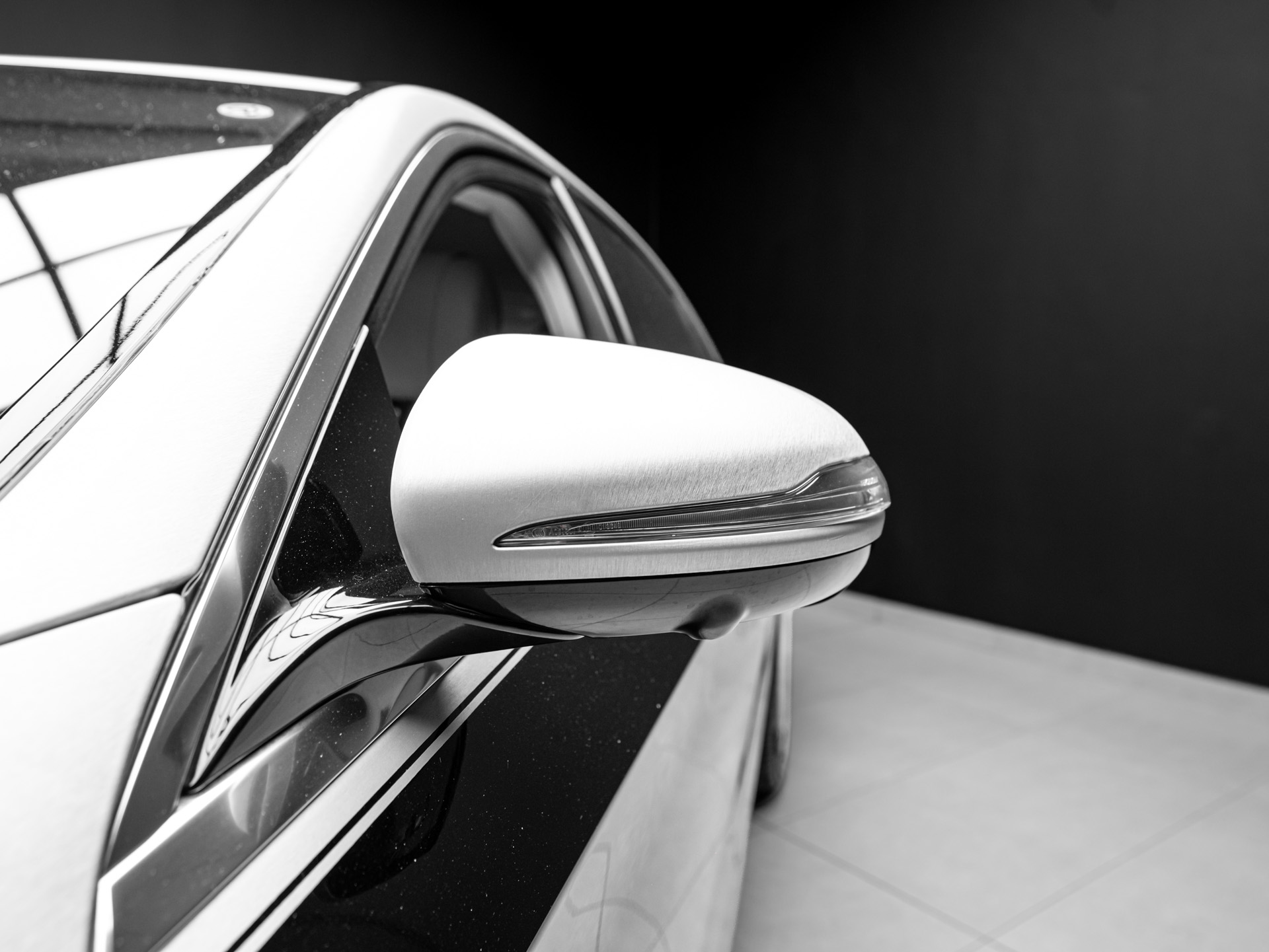 two tone mercedes maybach s560 6