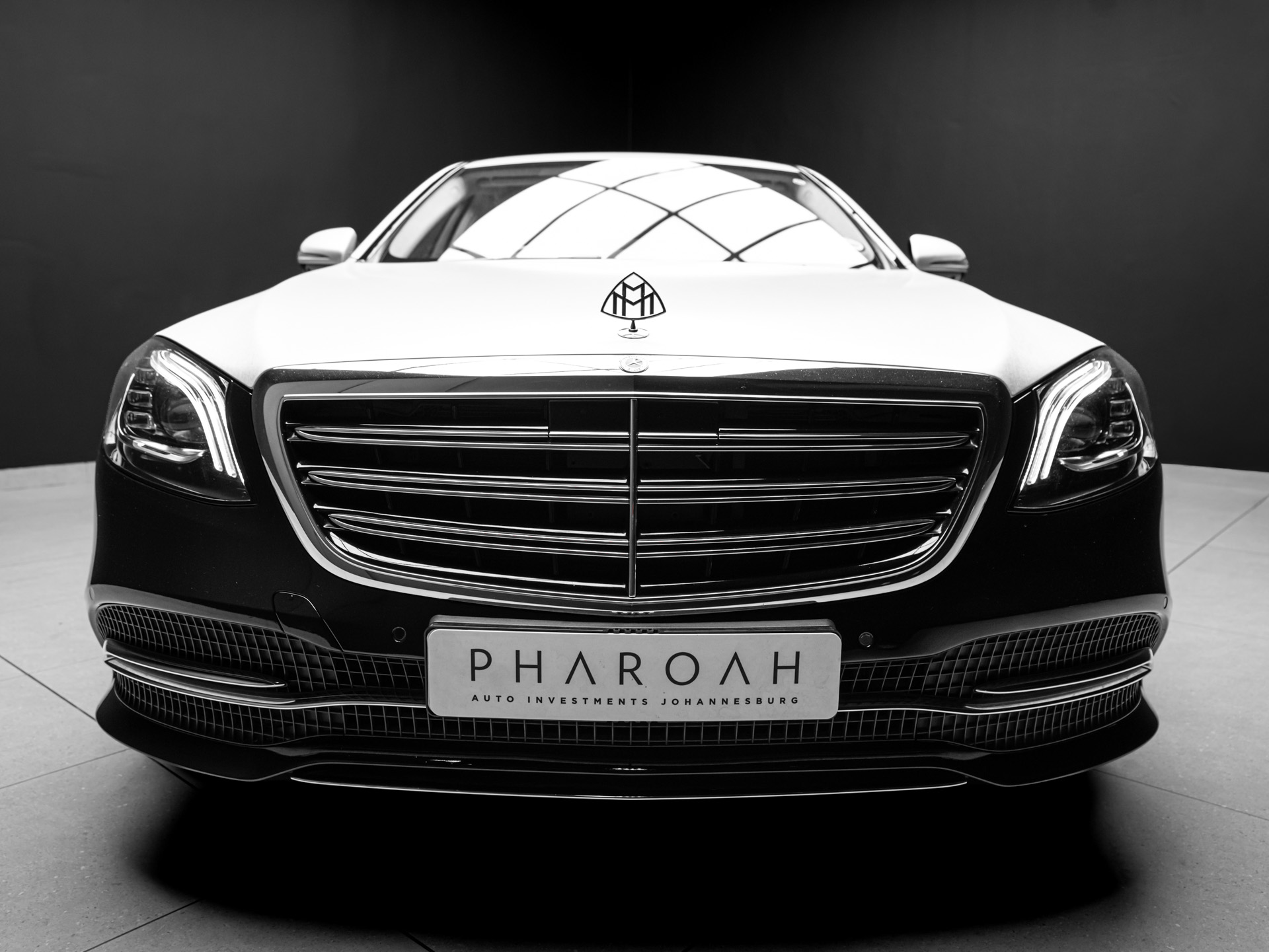 two tone mercedes maybach s560 8