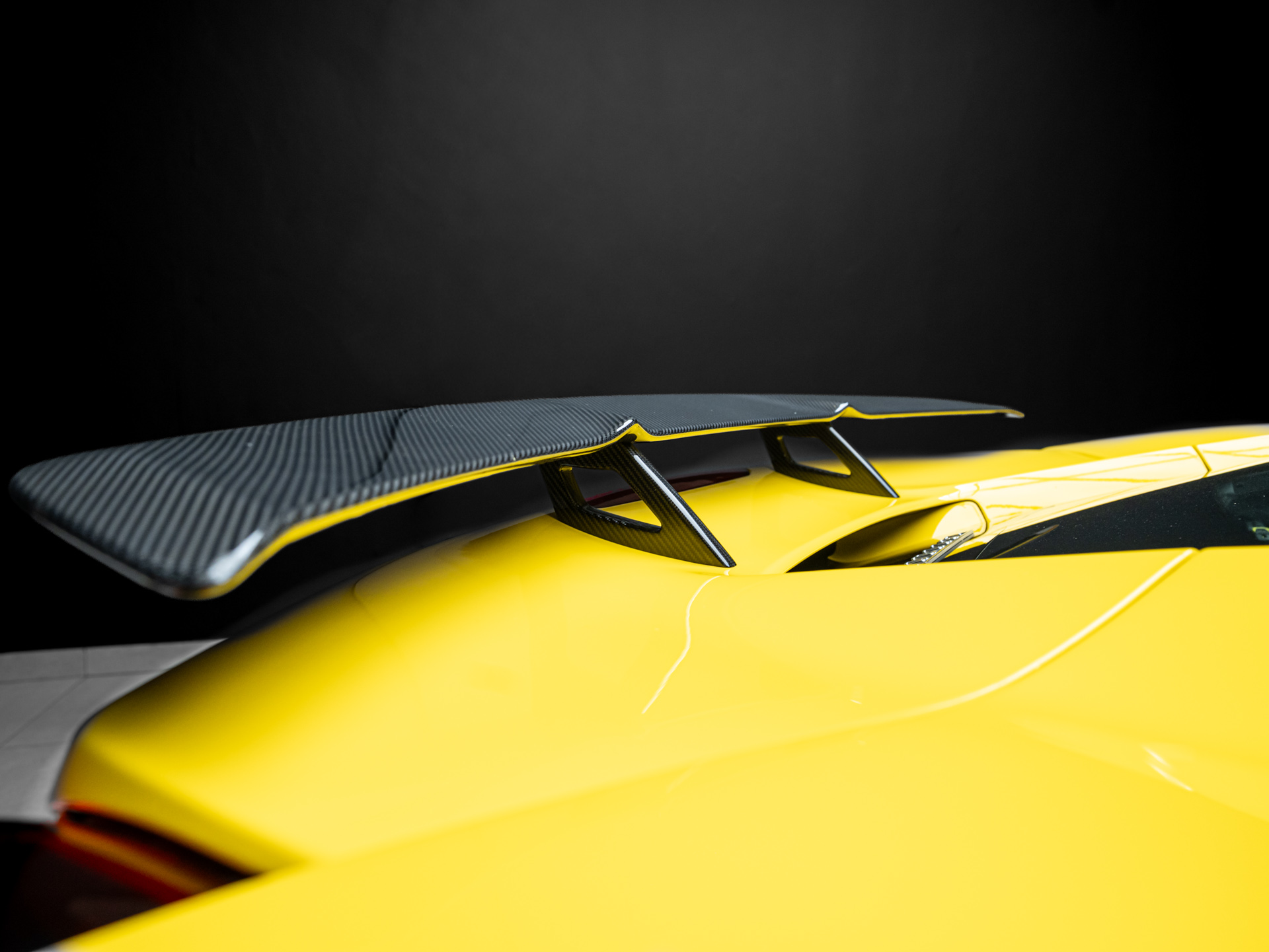 yellow ferrari 488 gtb 17