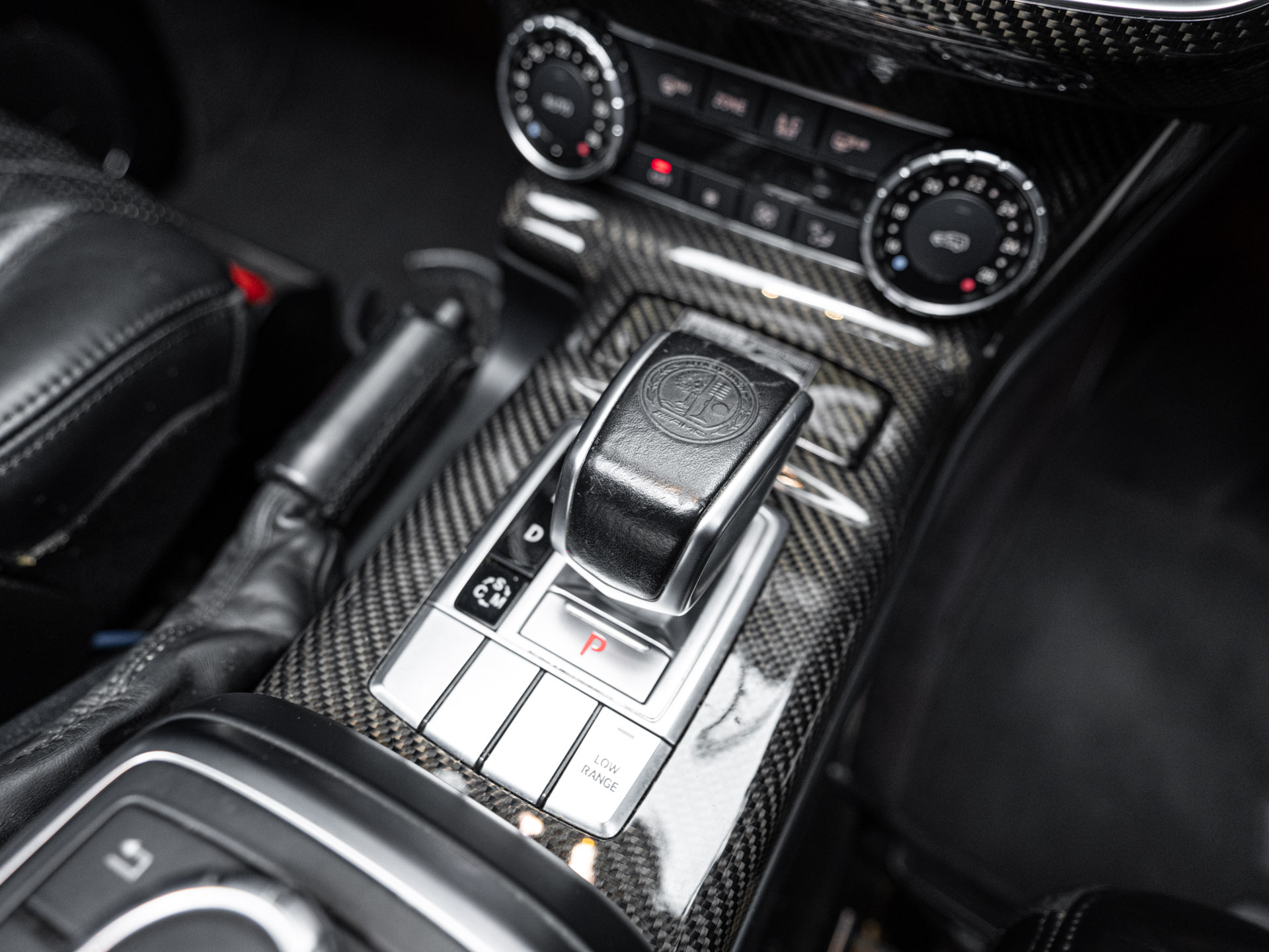 black 2 tone mercedes g63 23