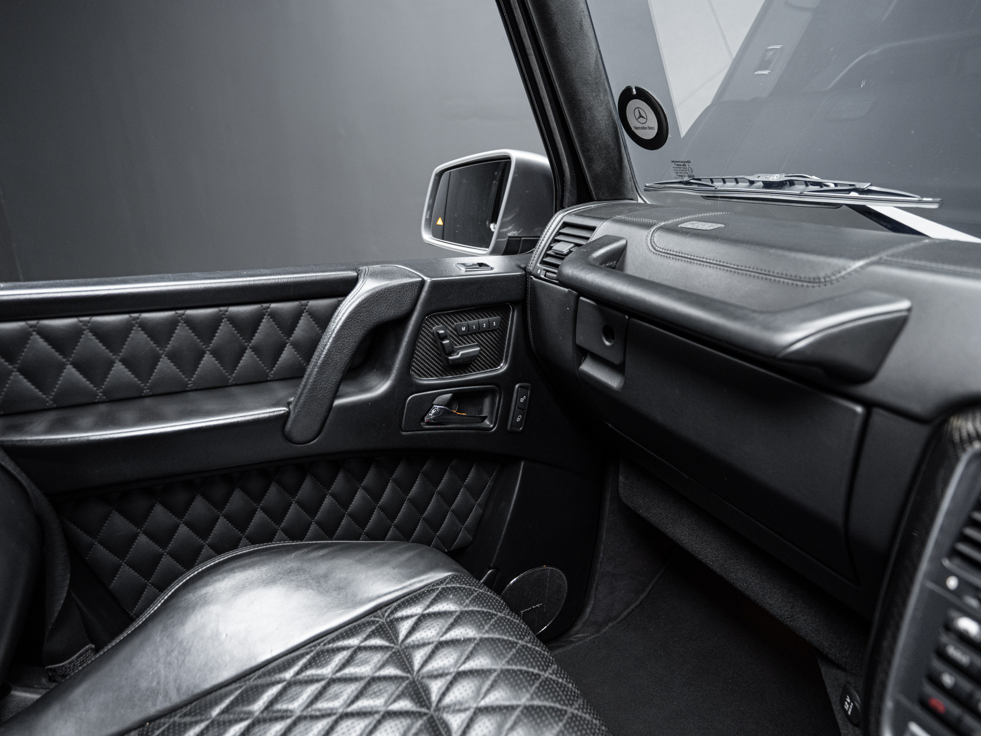 black 2 tone mercedes g63 26