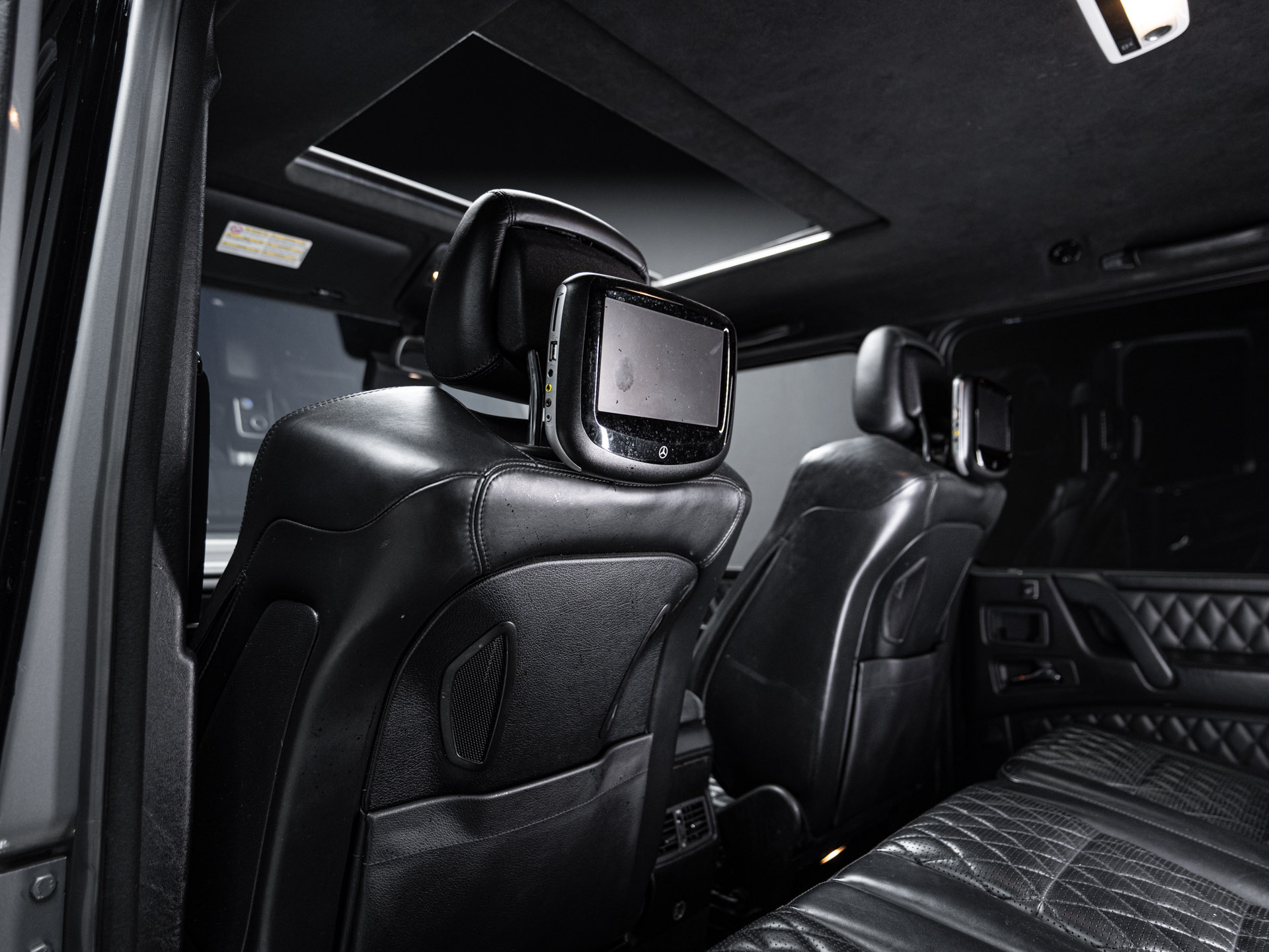 black 2 tone mercedes g63 30