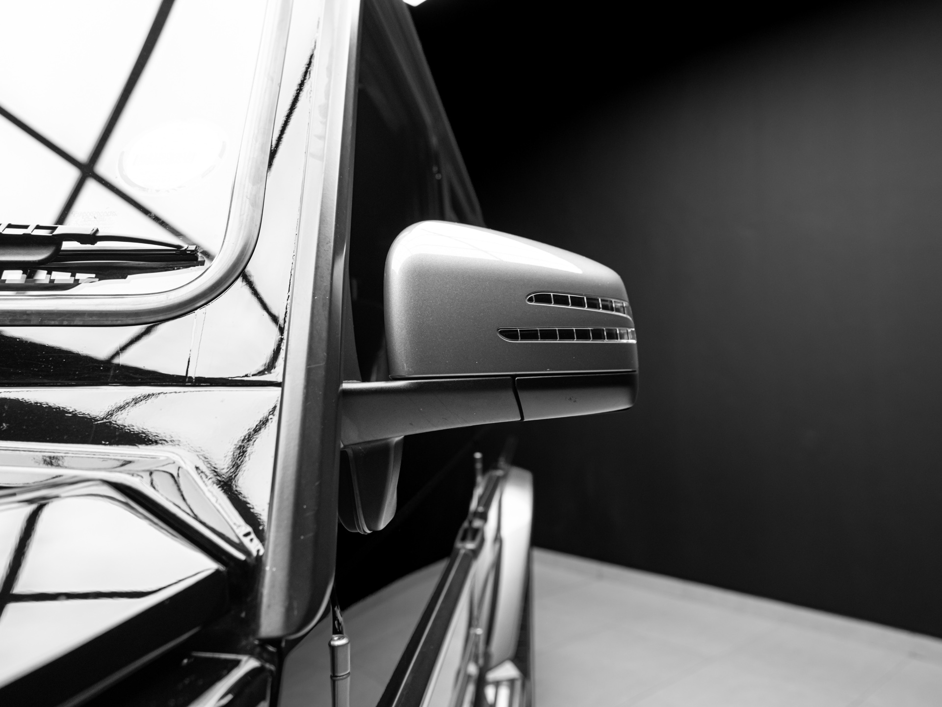 black 2 tone mercedes g63 6