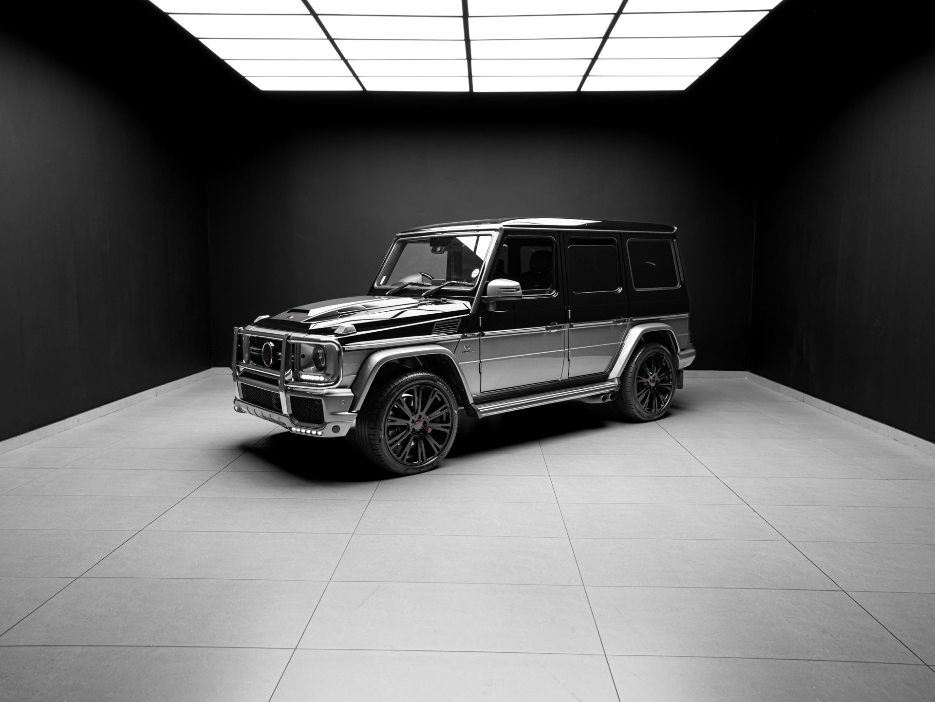 black 2 tone mercedes g63
