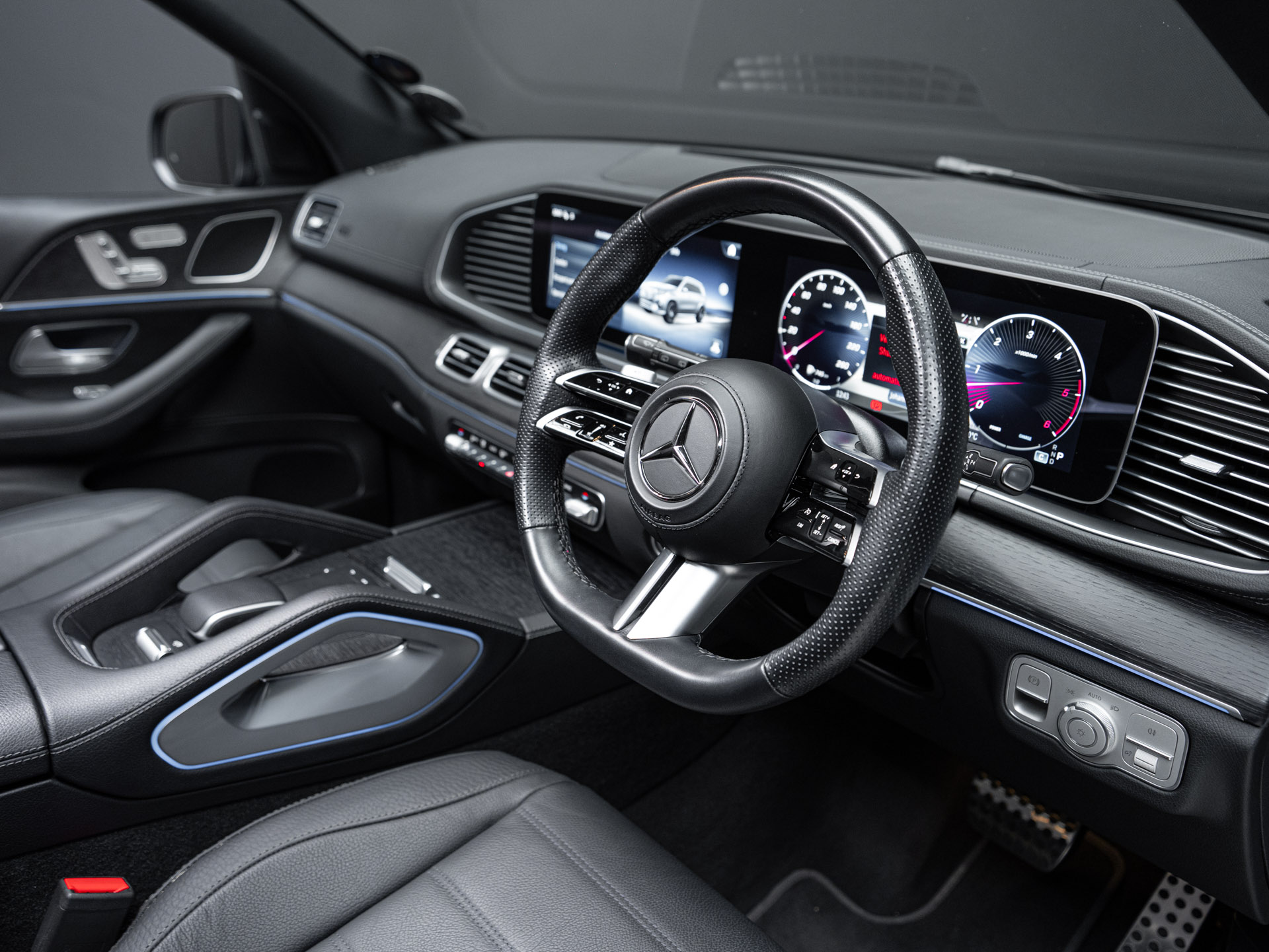 black mercedes gls450d 17